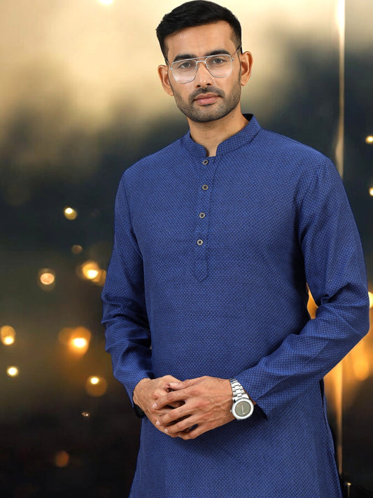 Tattva Men Thread Work Short Kurta
