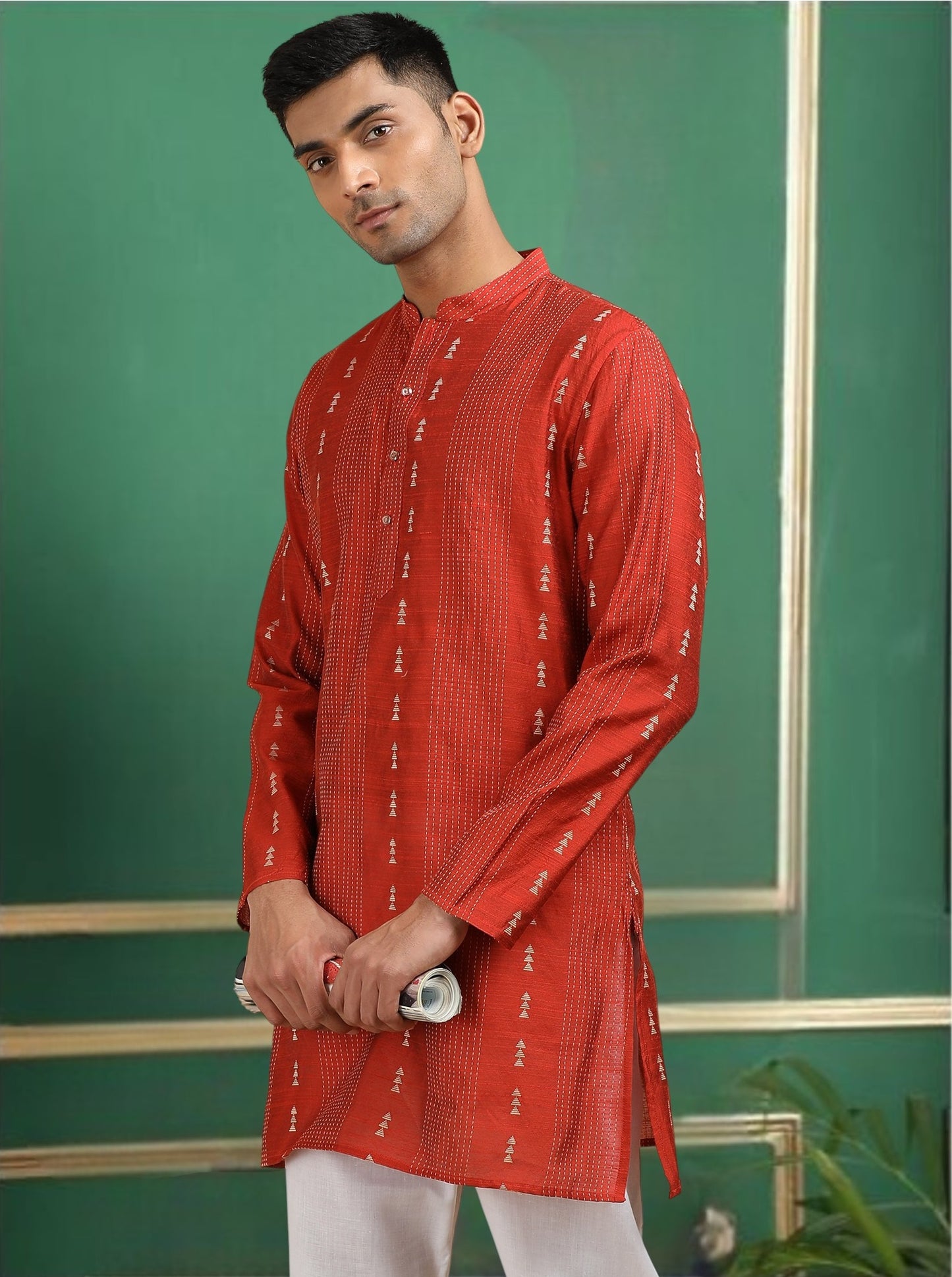 Tattva Maroon Toned Threadwork Short Kurta