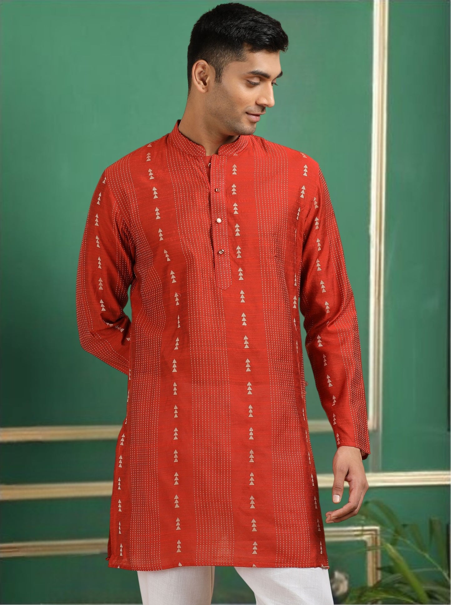 Tattva Maroon Toned Threadwork Short Kurta