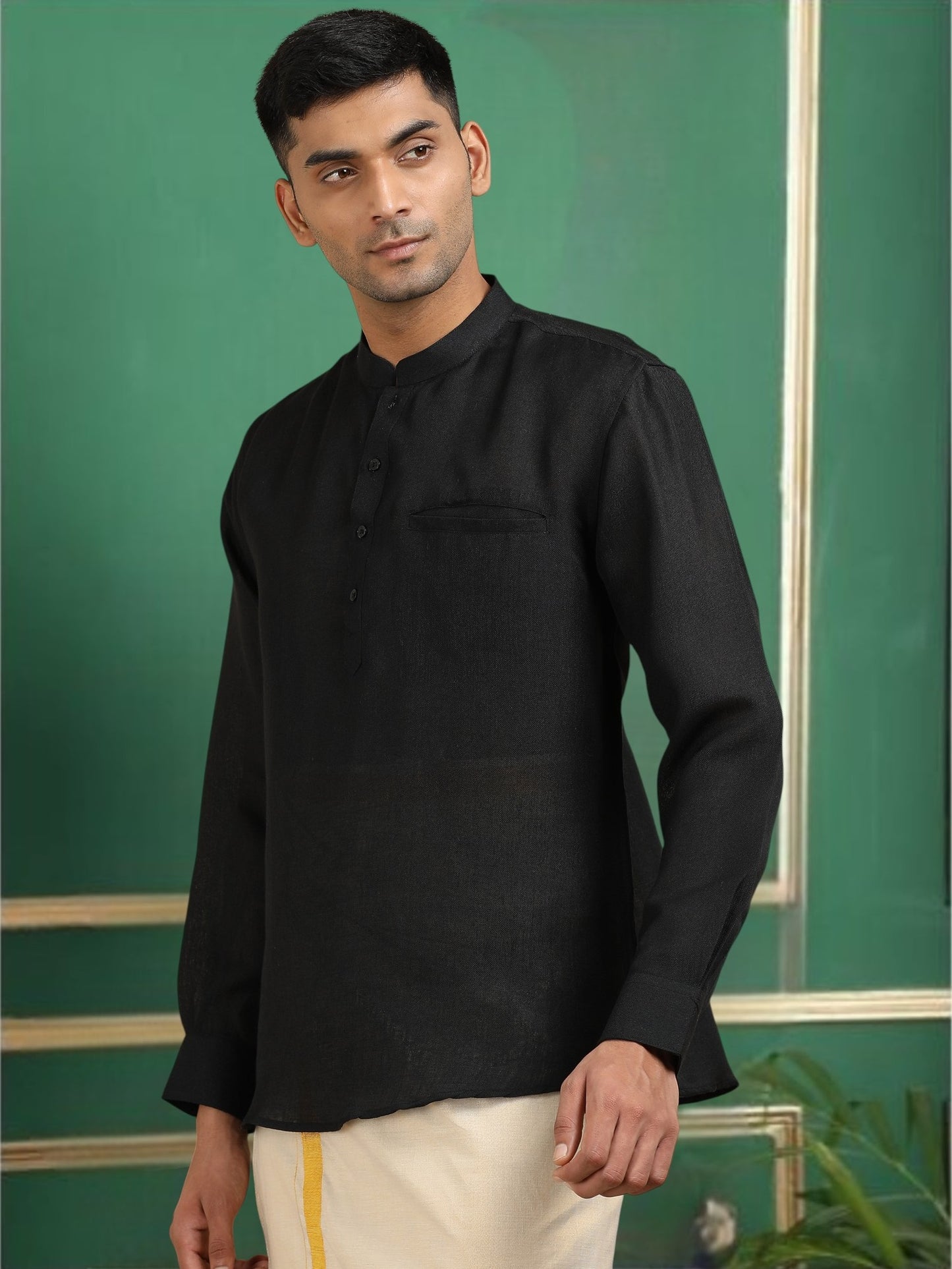 Tattva Men Black Solid Super Short Kurta