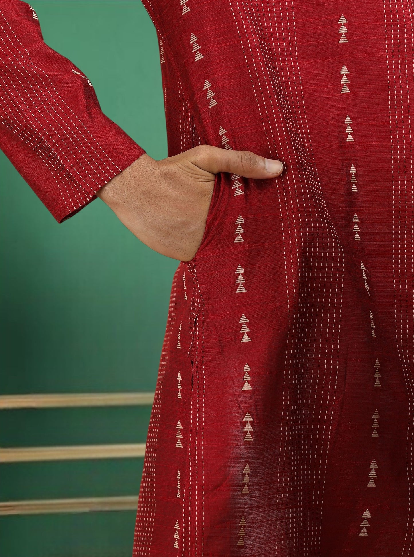 Tattva Red Toned Threadwork Short Kurta