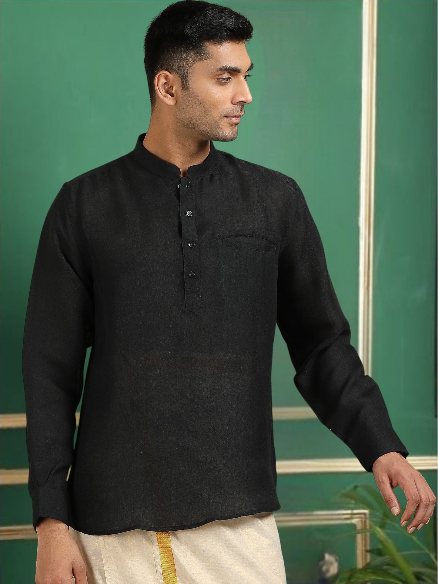 Tattva Men Black Solid Super Short Kurta