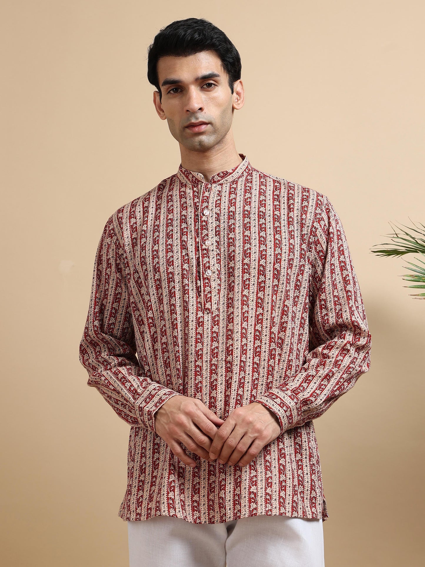 Tattva Men Floral Printed Woven Thread Super Short Kurta