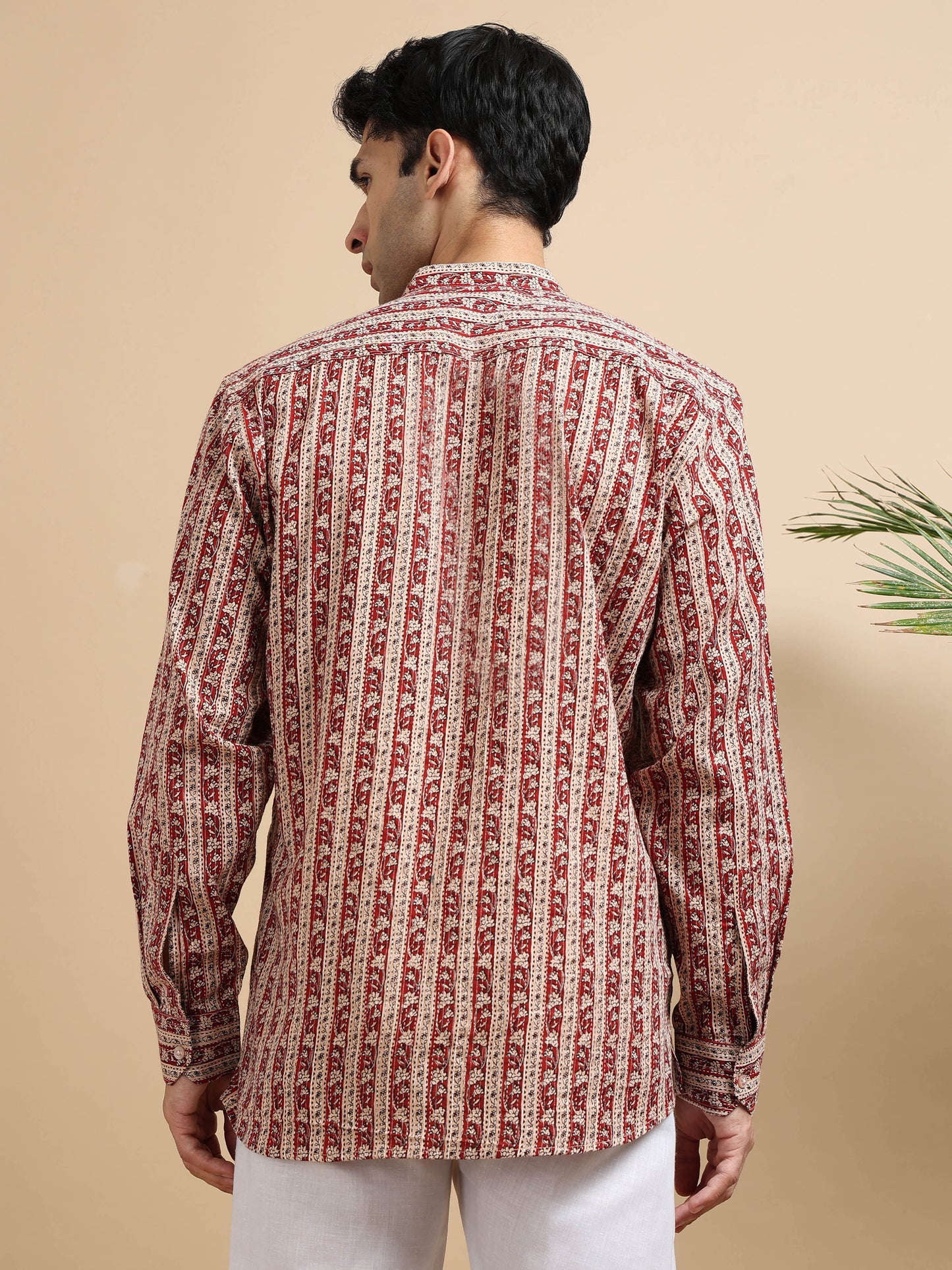 Tattva Men Floral Printed Woven Thread Super Short Kurta