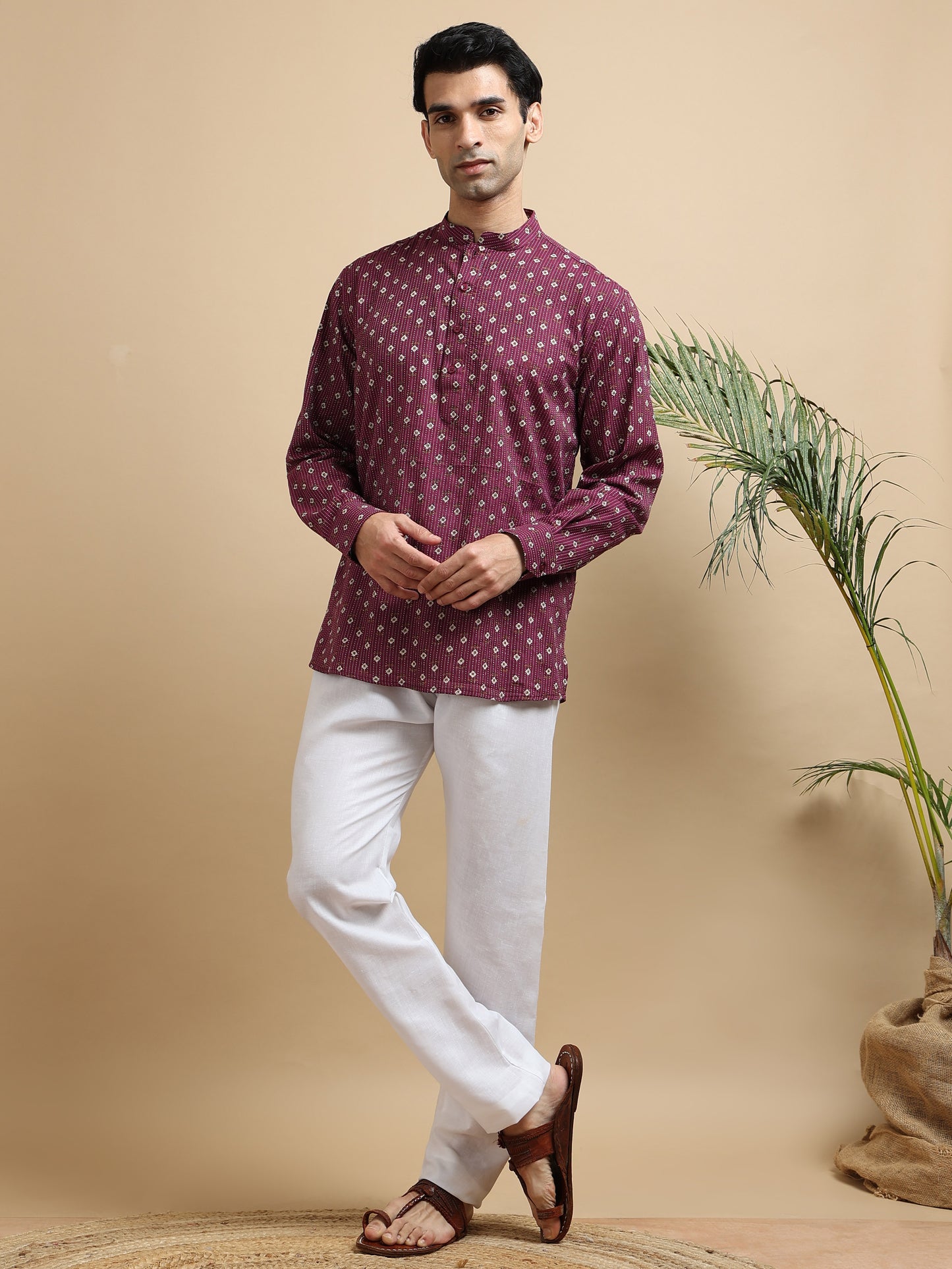 Tattva Men Floral Printed Woven Thread Super Short Kurta