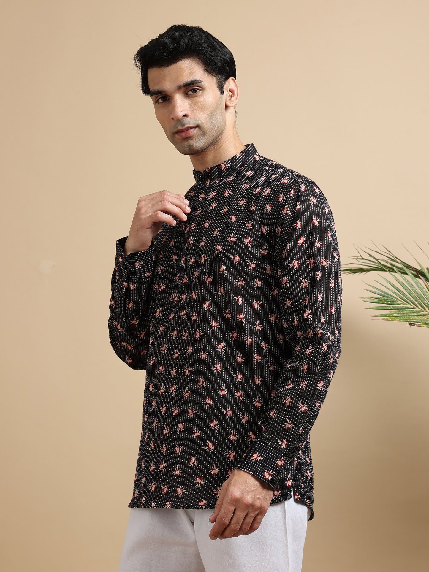 Tattva Men Floral Printed Woven Thread Super Short Kurta