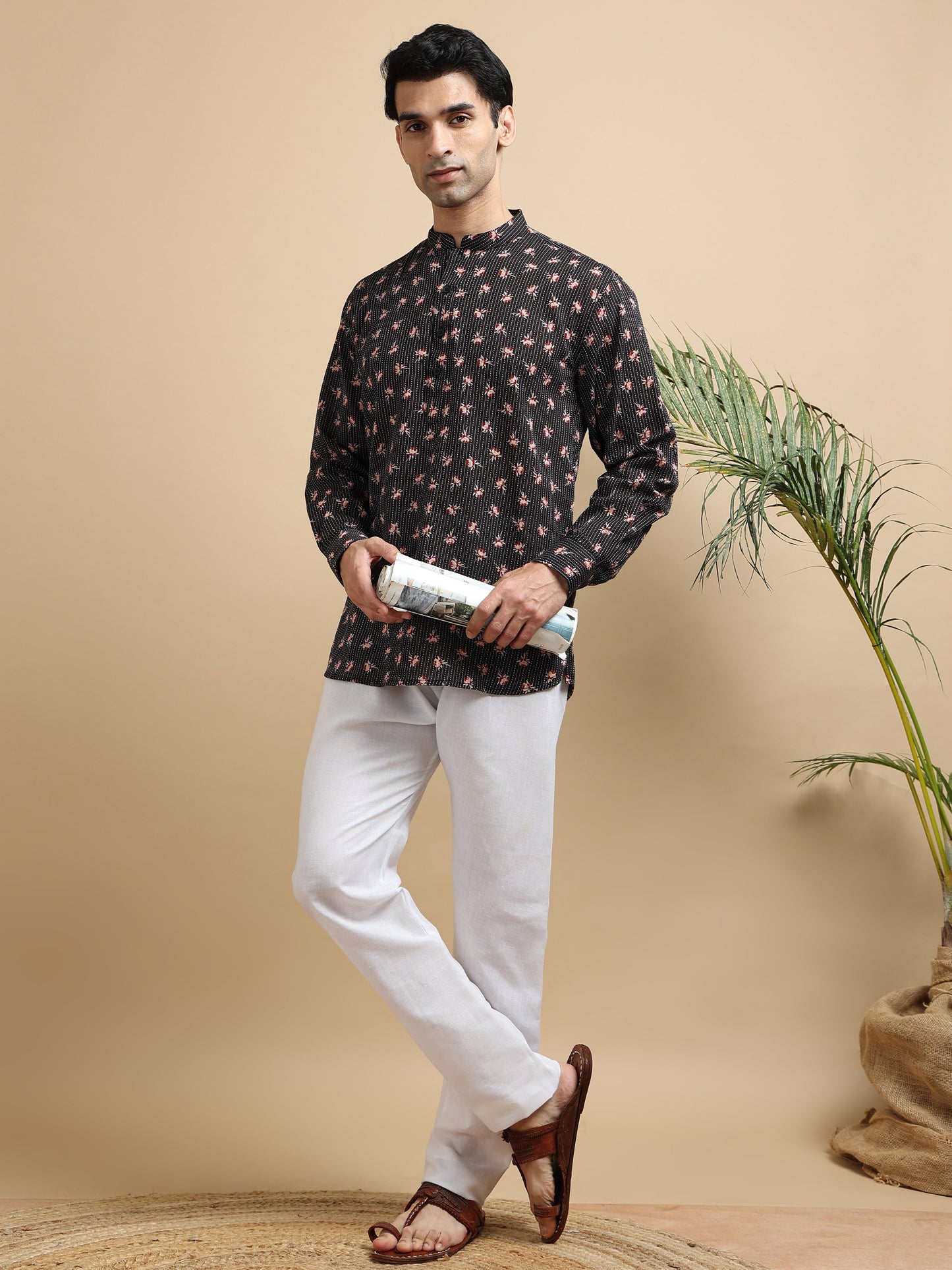 Tattva Men Floral Printed Woven Thread Super Short Kurta