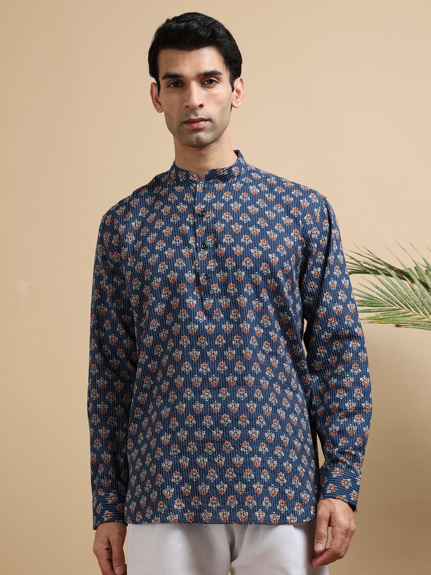 Tattva Men Floral Printed Woven Thread Super Short Kurta