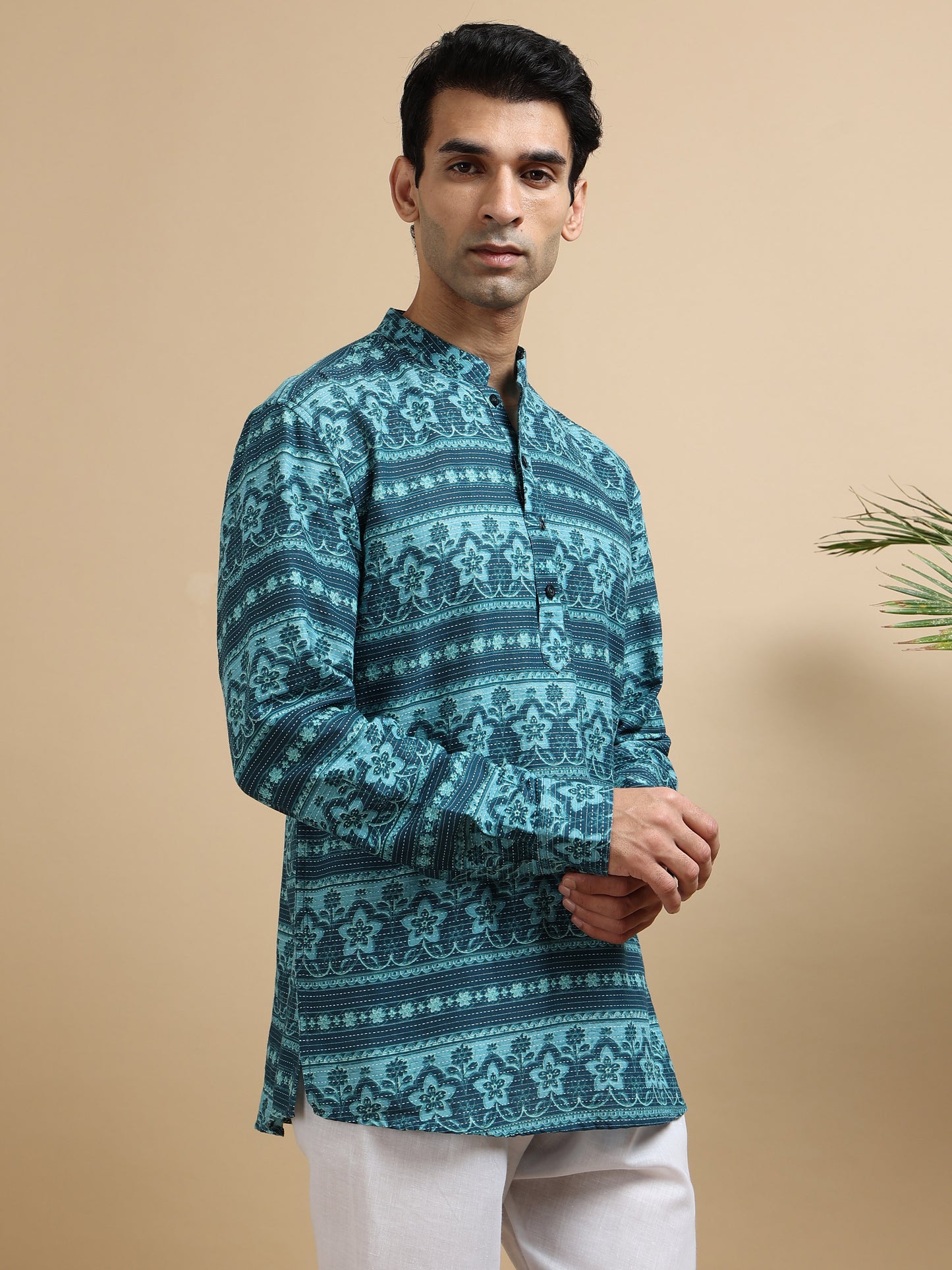 Tattva Men Floral Printed Woven Thread Super Short Kurta
