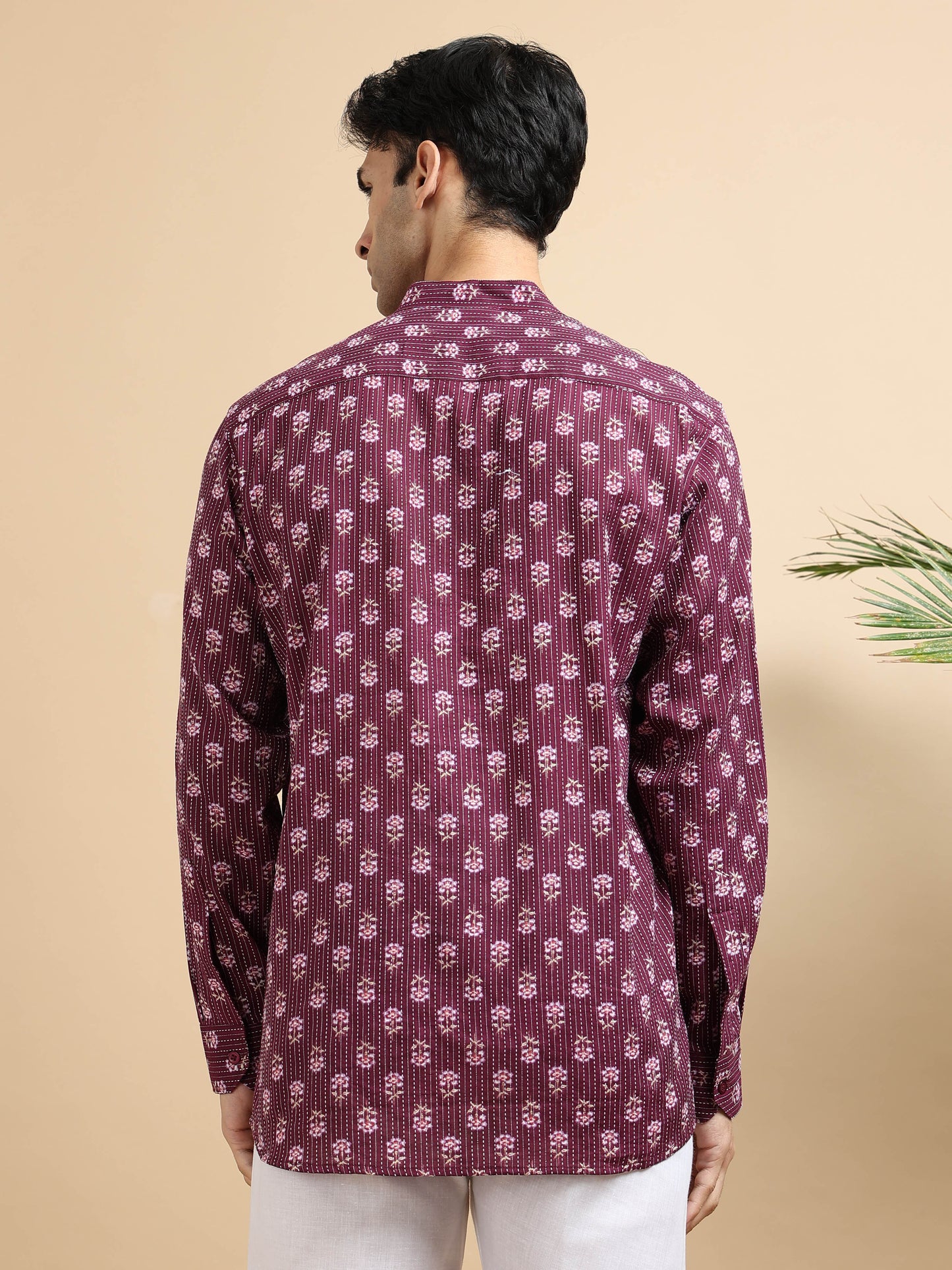 Tattva Men Floral Printed Woven Thread Super Short Kurta