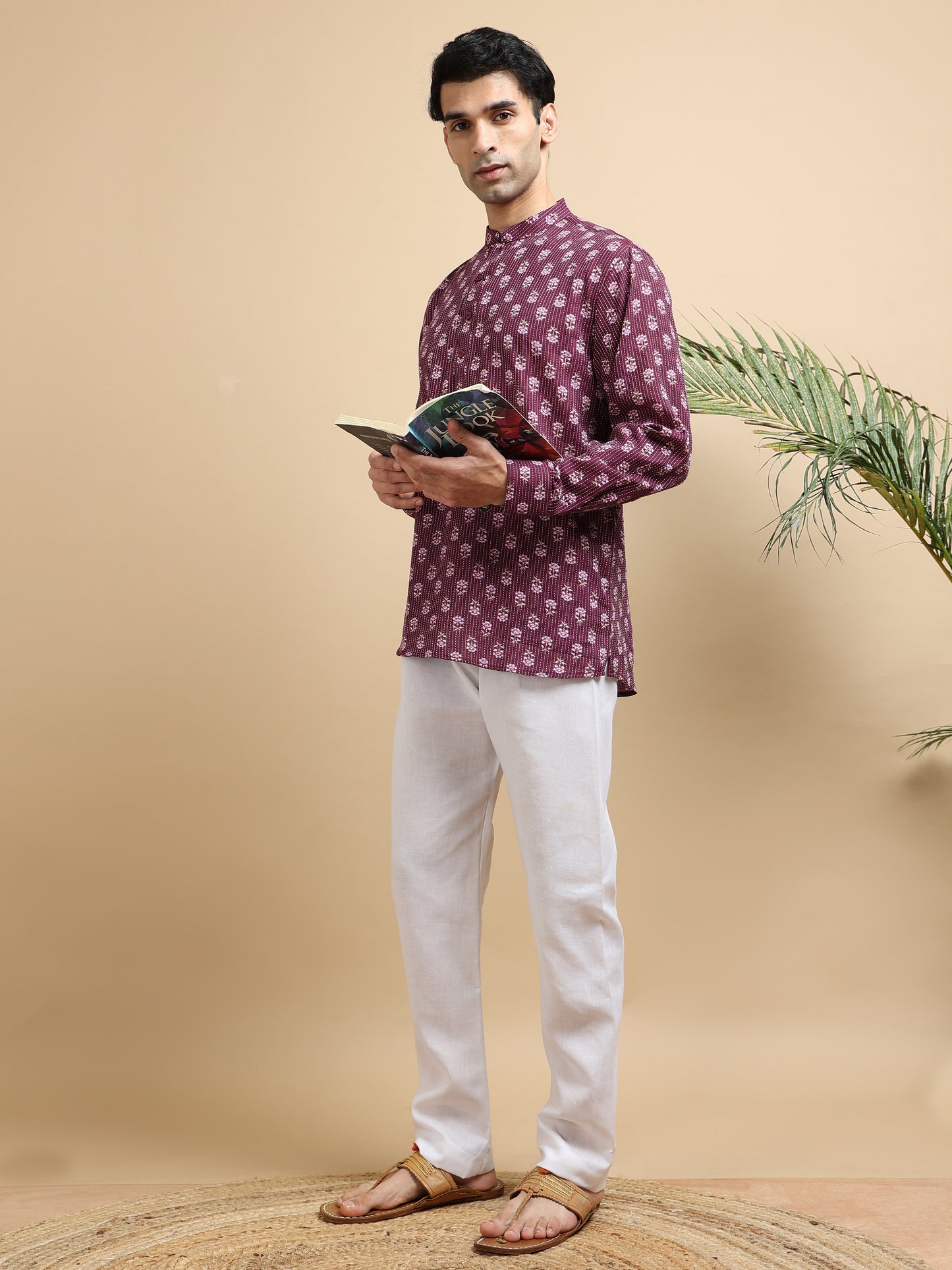 Tattva Men Floral Printed Woven Thread Super Short Kurta