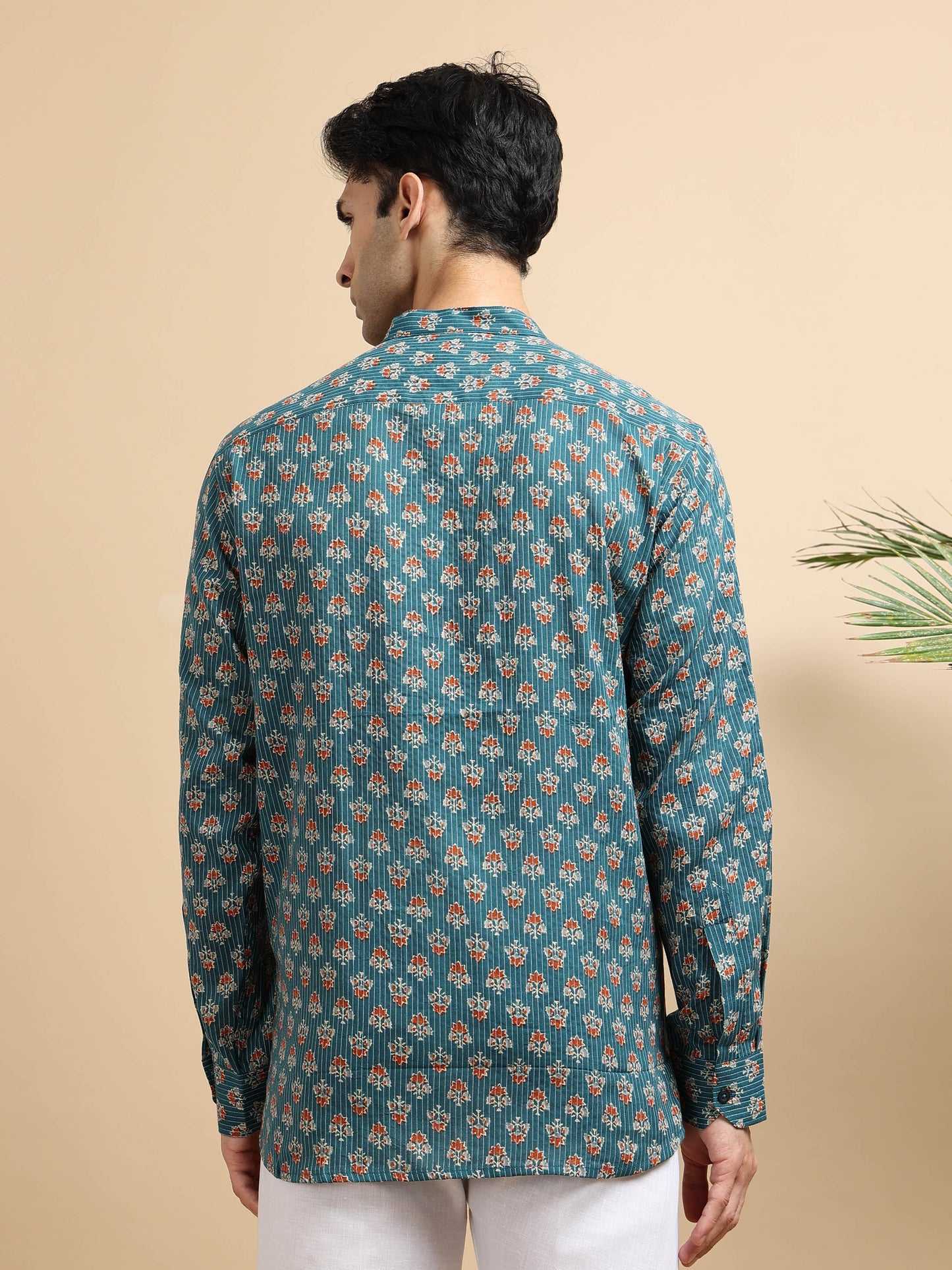 Tattva Men Floral Printed Woven Thread Super Short Kurta