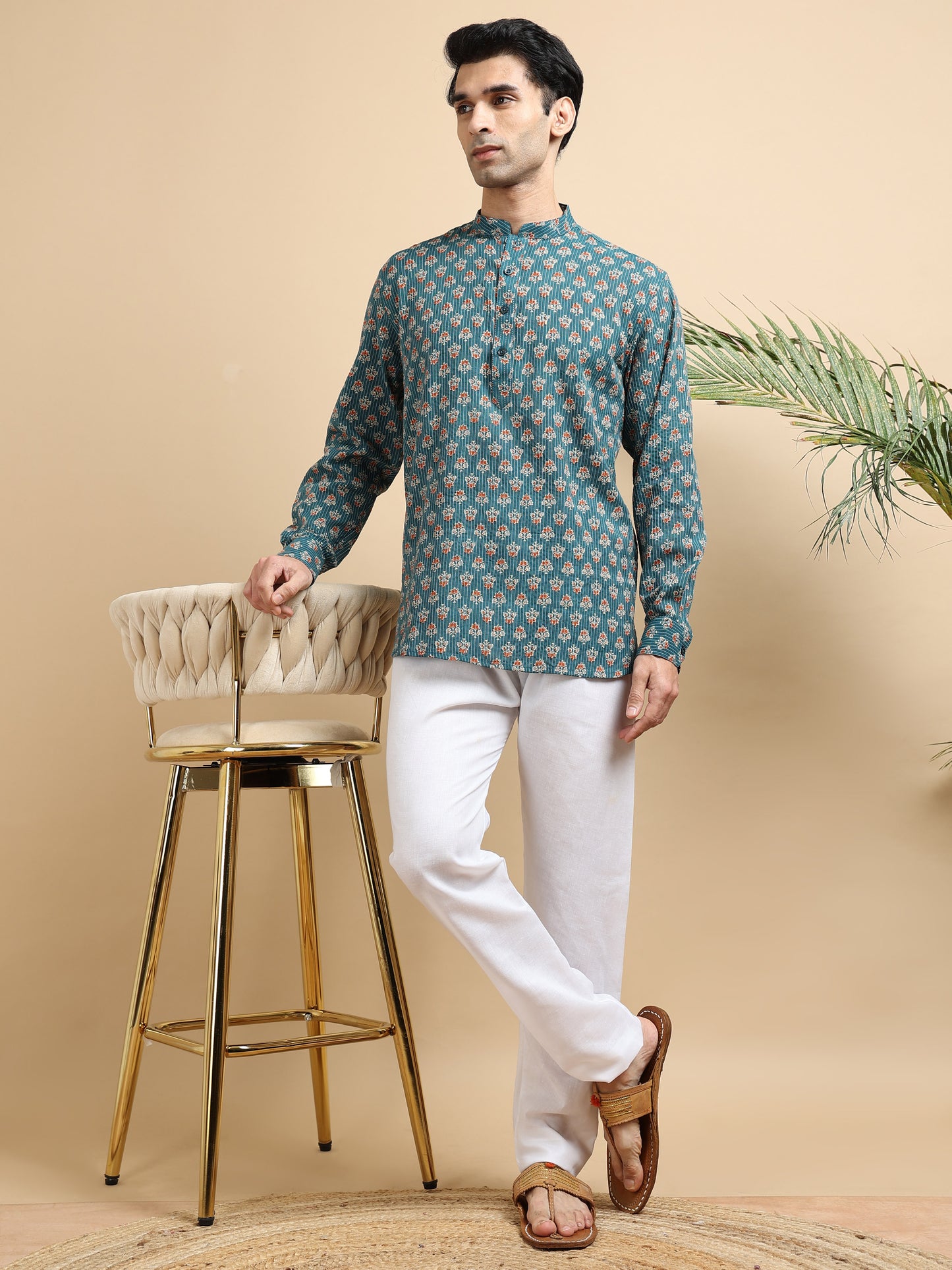 Tattva Men Floral Printed Woven Thread Super Short Kurta