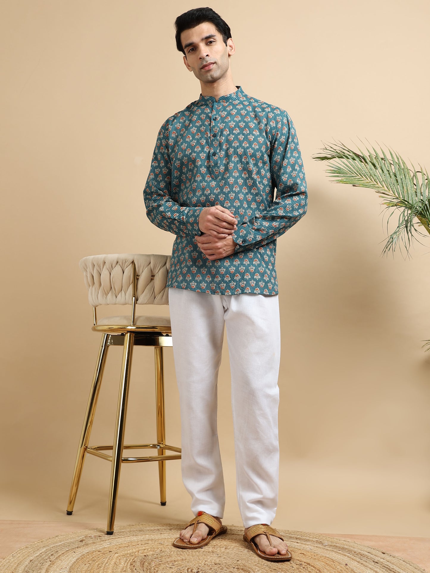 Tattva Men Floral Printed Woven Thread Super Short Kurta