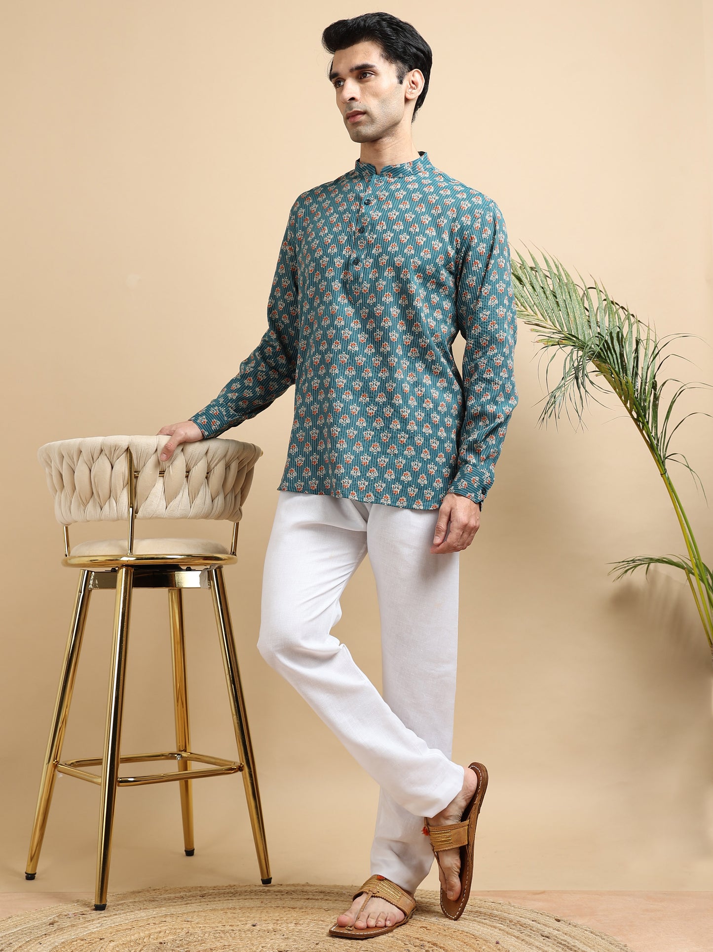 Tattva Men Floral Printed Woven Thread Super Short Kurta