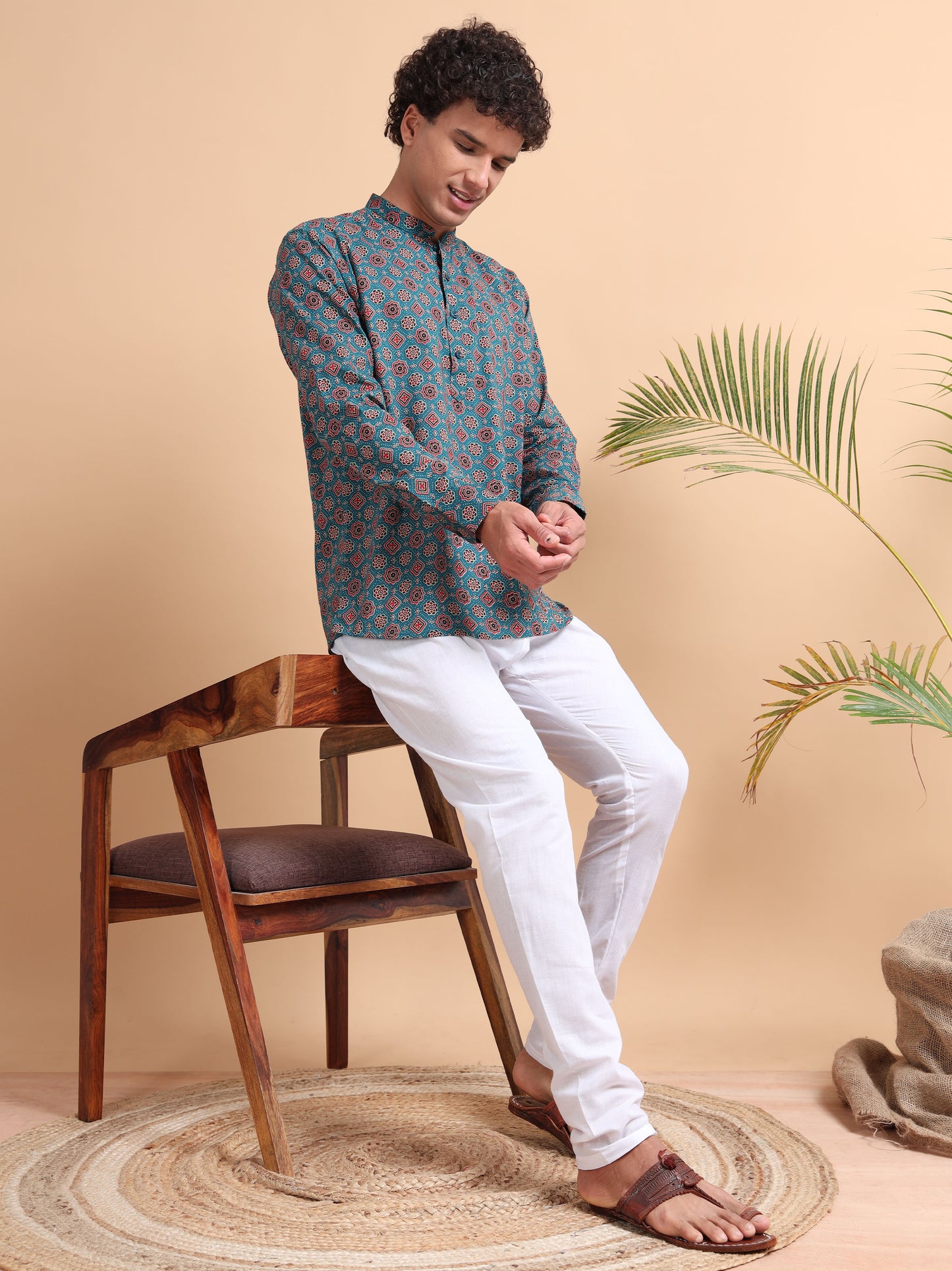 Tattva Men Printed Super Short Kurta