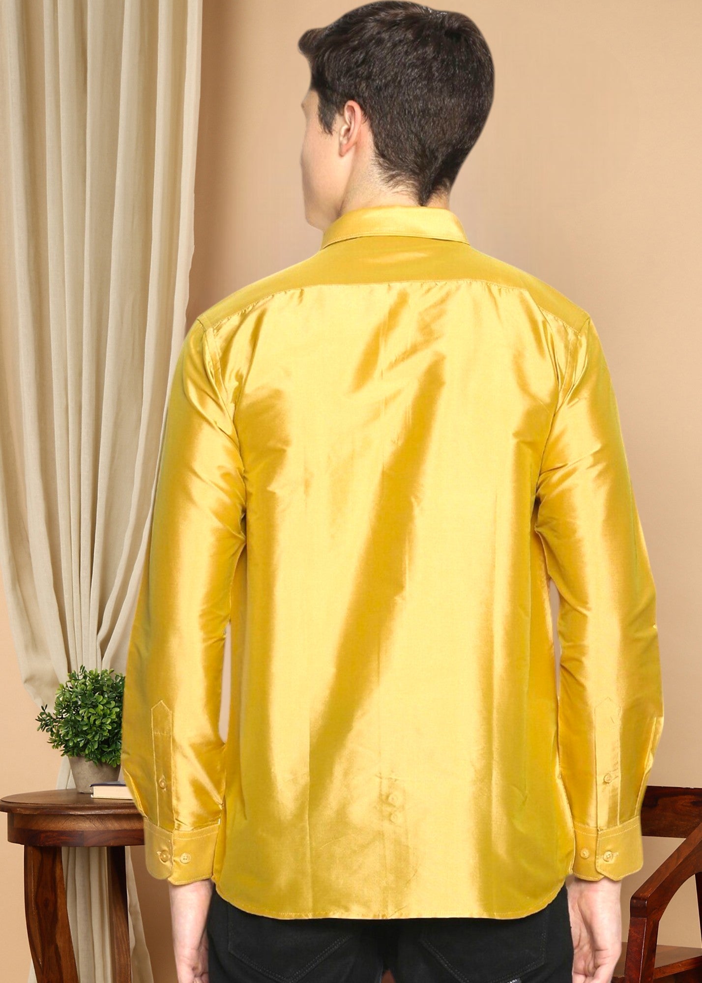 Tattva Men Gold-Toned Slim Fit Solid Casual Shirt