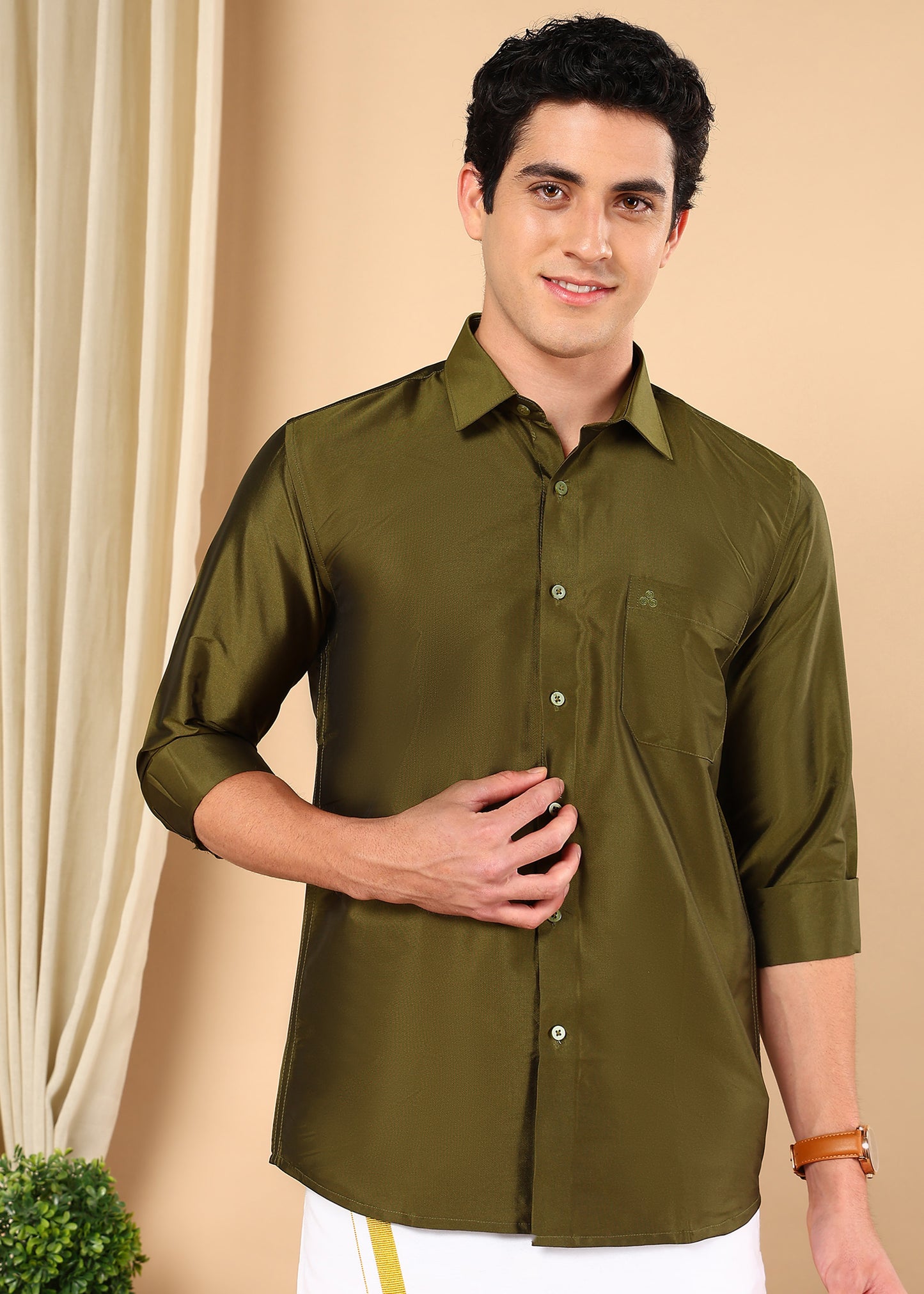 Tattva Men Army Green Solid Opaque Shirt