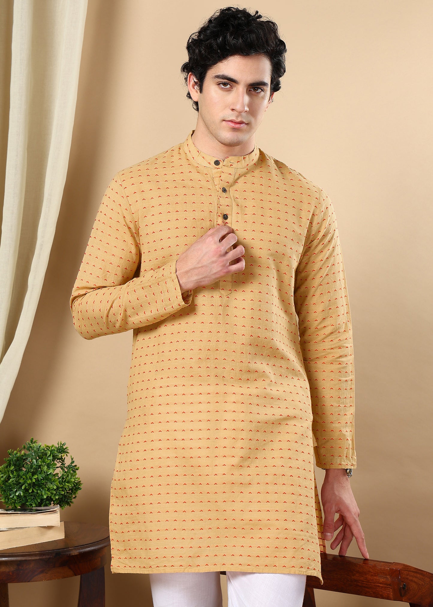 Tattva Men Thread Work Kurta