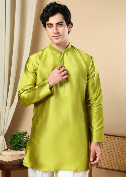 Tattva Men Green Solid Kurta