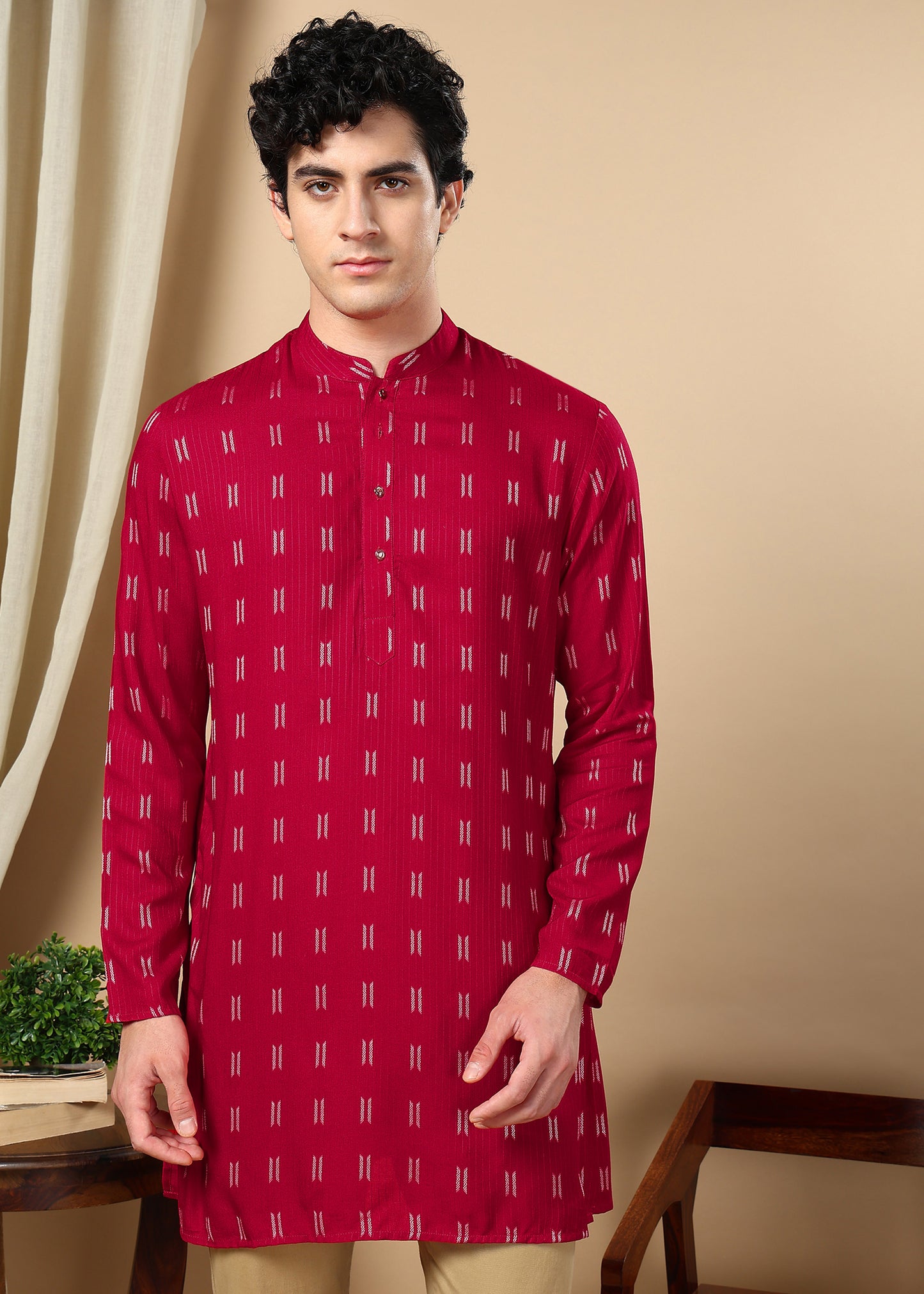 Tattva Men Thread Work Kurta