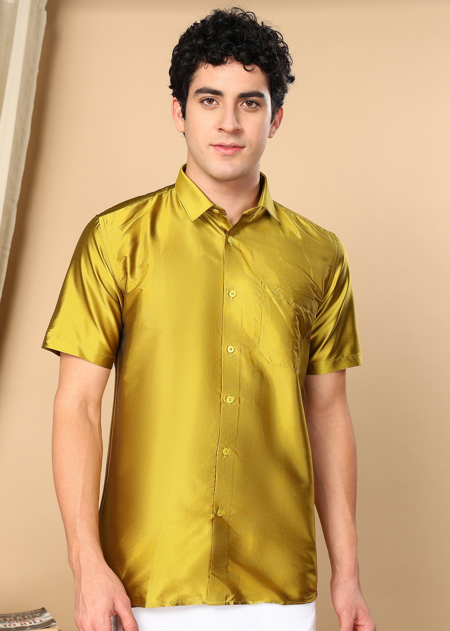 Tattva Slim Solid Half Sleeve Casual Shirt