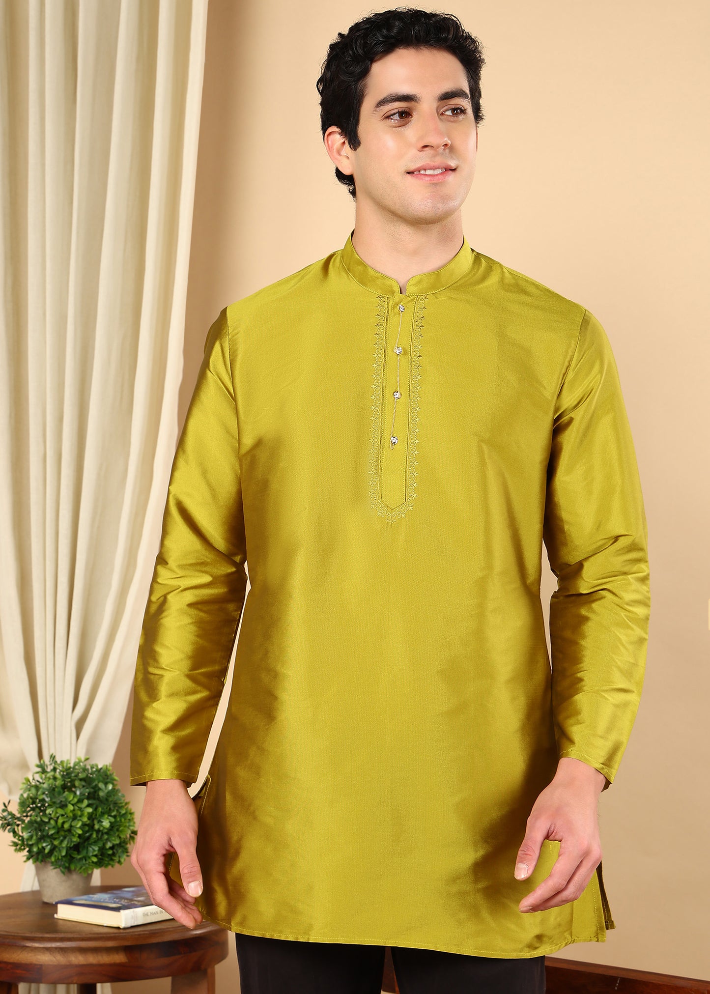 Tattva Short Solid Casual Kurta