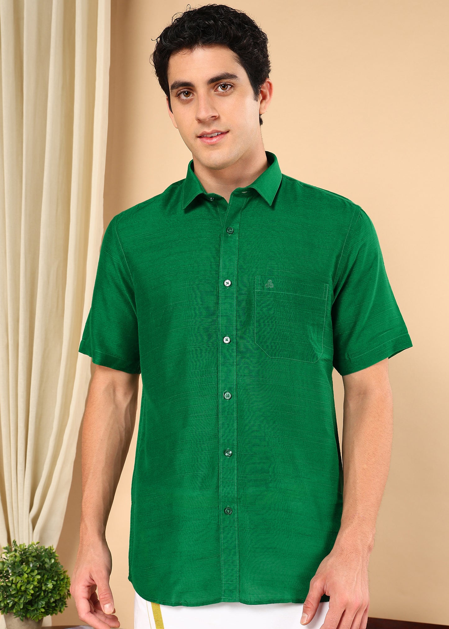 Tattva Men Green Solid Opaque Shirt