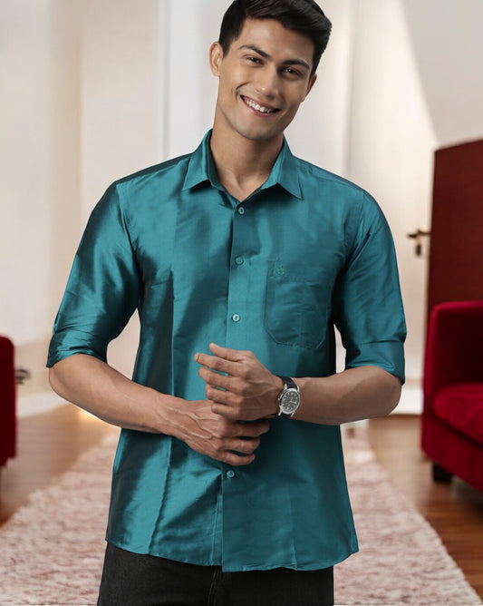 Tattva Mens Rama Green Solid Shirt