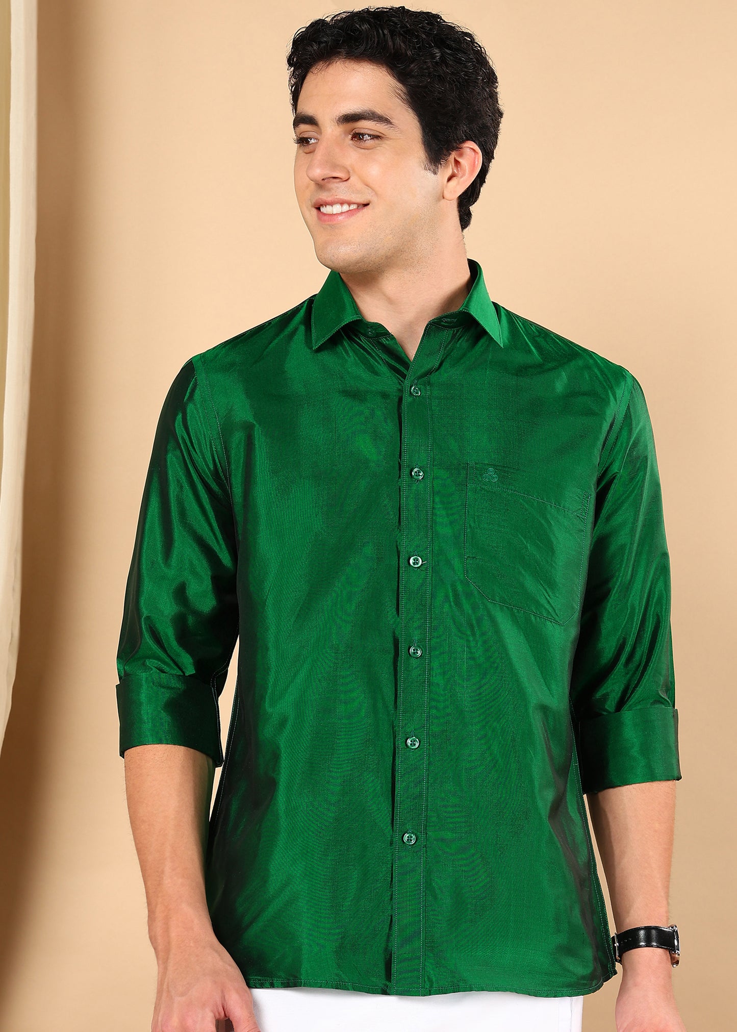 Tattva Men Green Pure Silk Solid Opaque Shirt