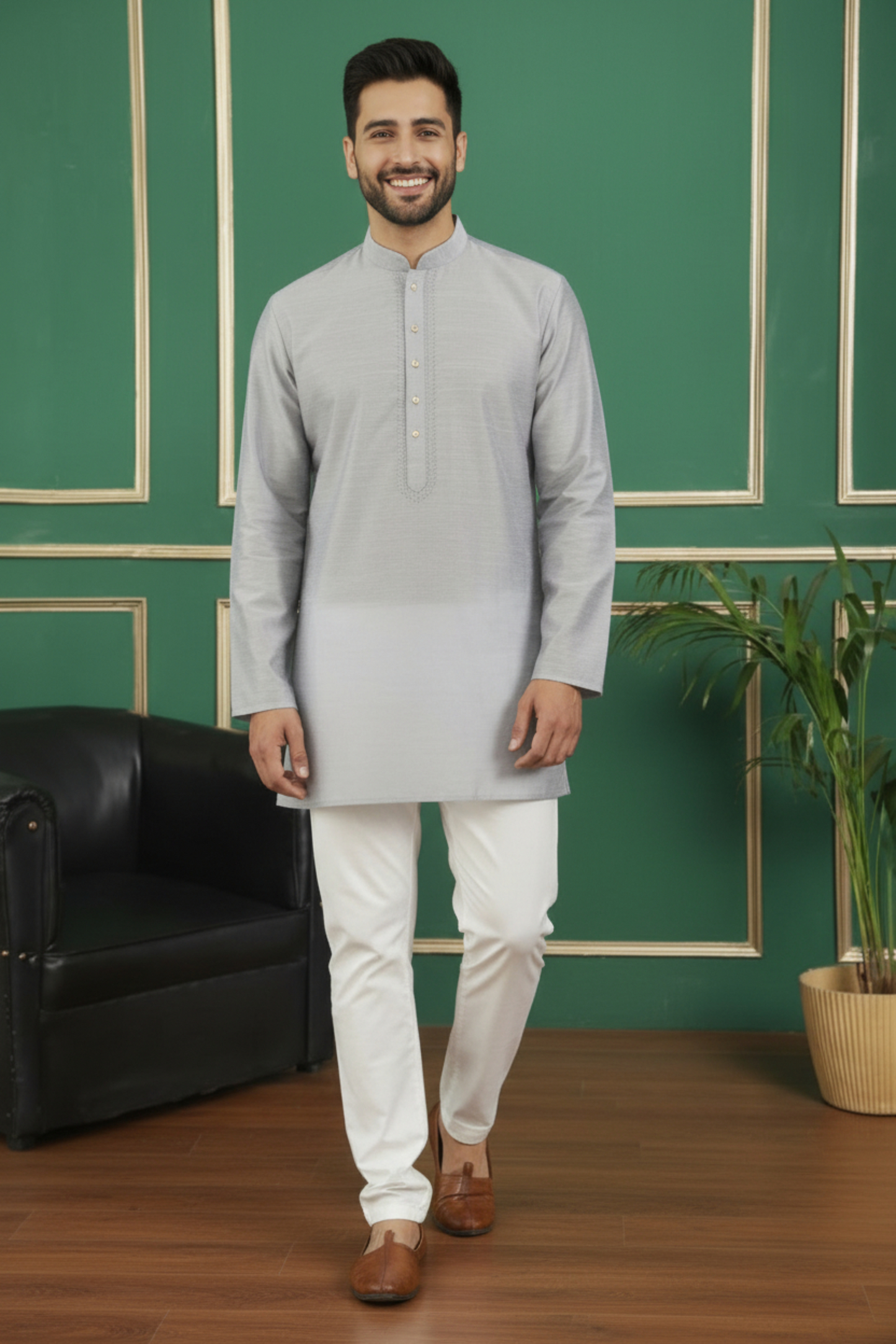 Tattva Men Embroidered Solid Short Kurta