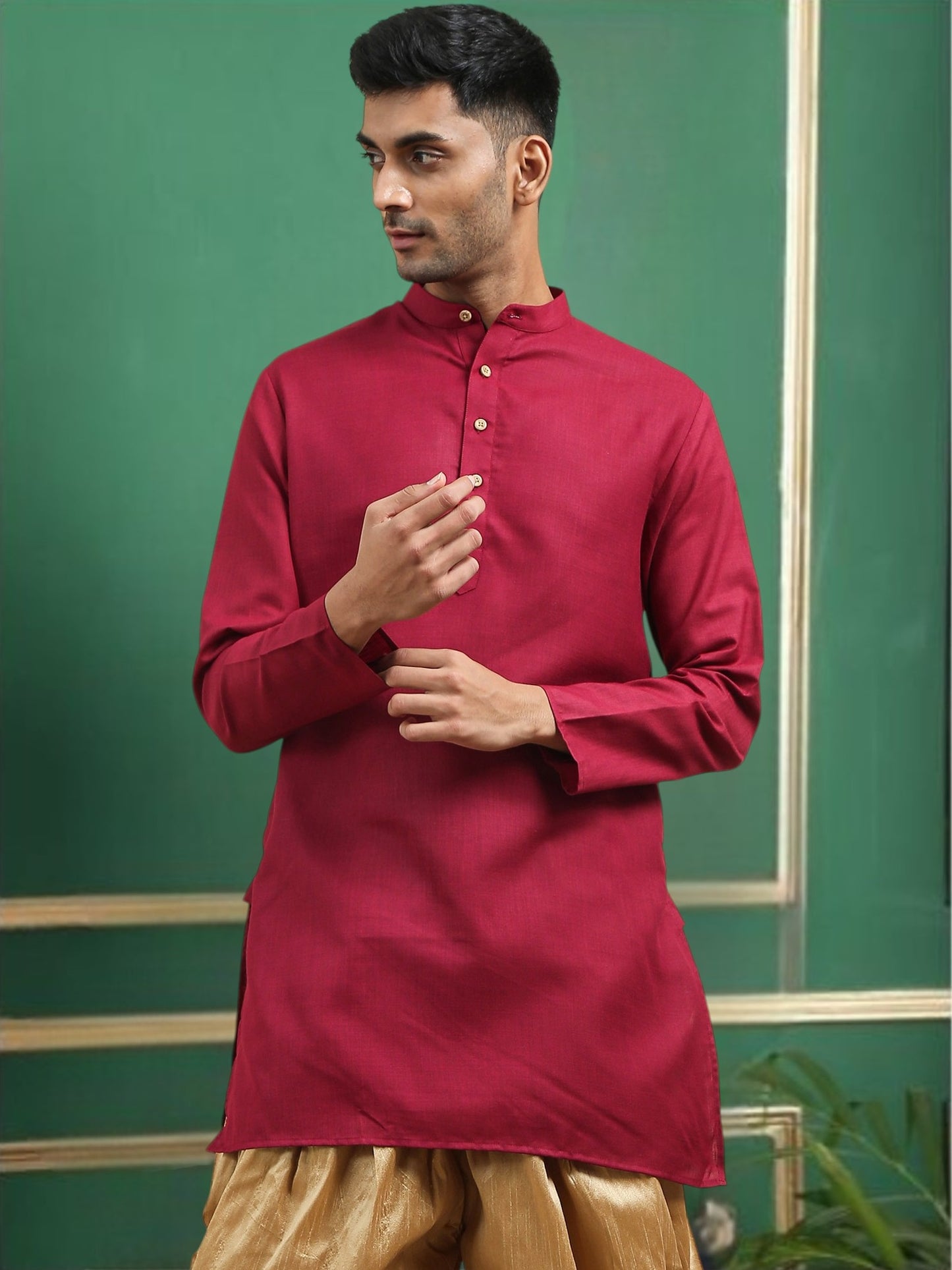 Tattva Maroon Toned Solid Cotton Short Kurta