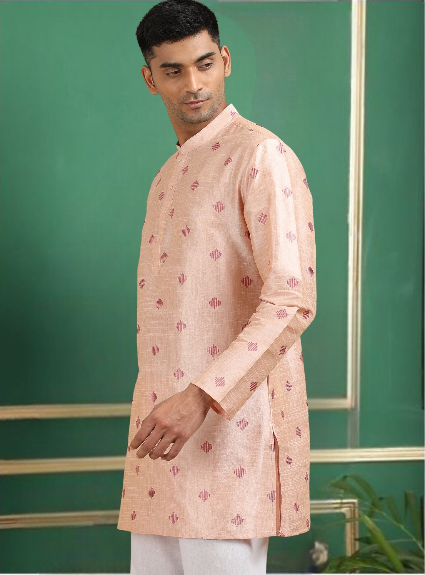 Tattva Pink Toned Threadwork Short Kurta