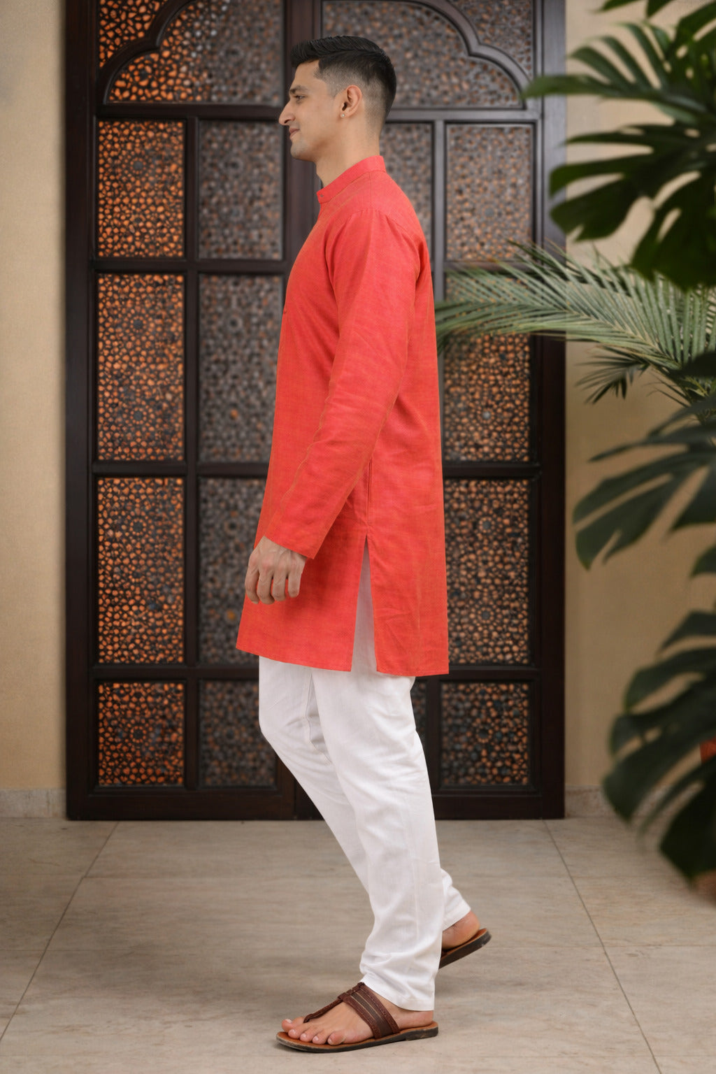Tattva Men Solid Pure Cotton Short Kurta with Mandarin Collar