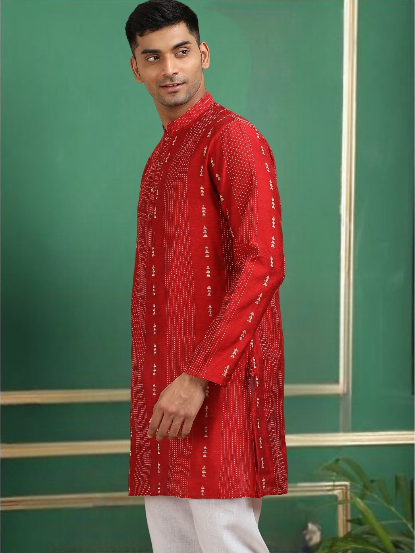 Tattva Scarlet Toned Threadwork Short Kurta