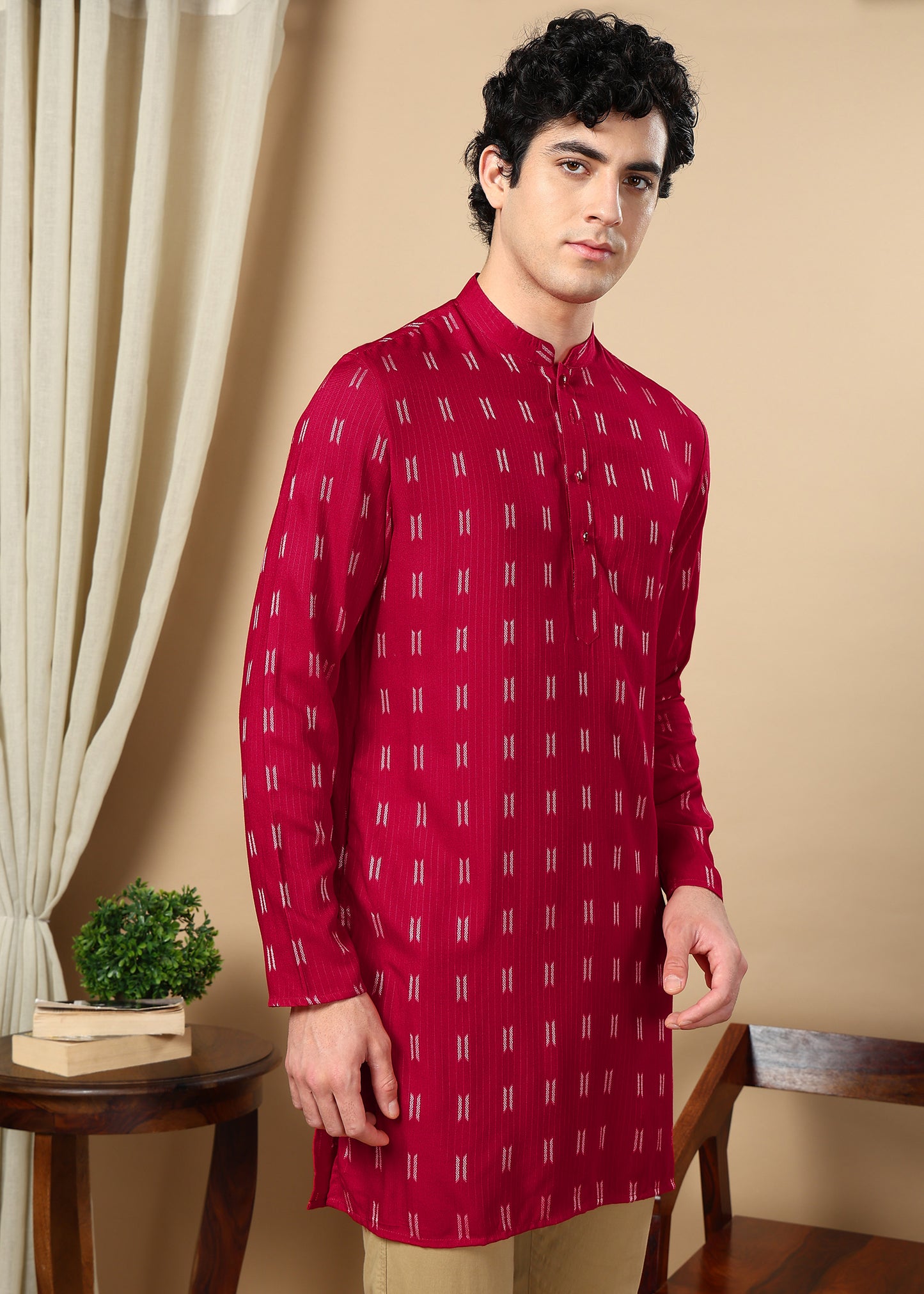 Tattva Men Thread Work Kurta