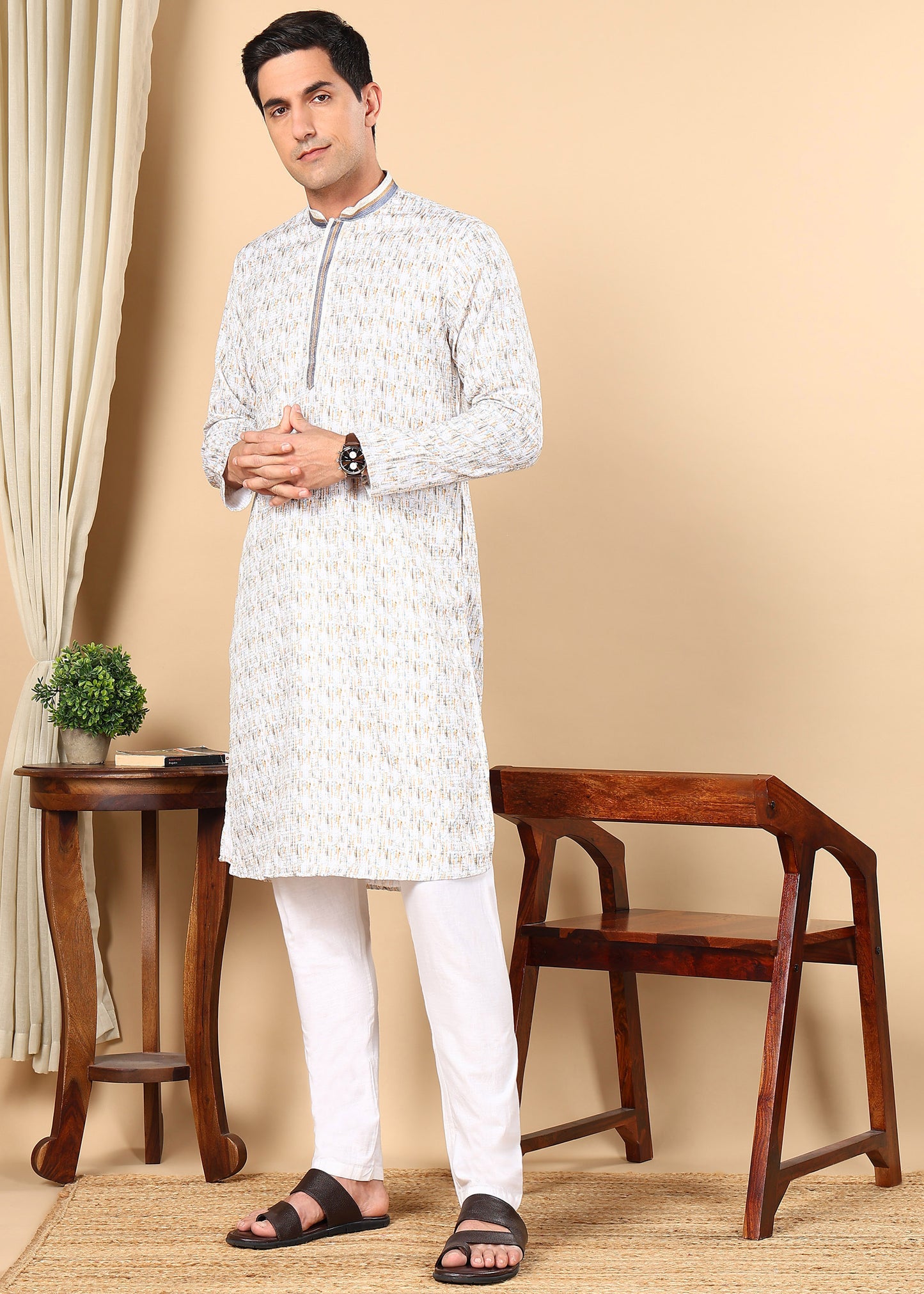 Tattva Men's Embroidered Thread Work Sequinned Kurta