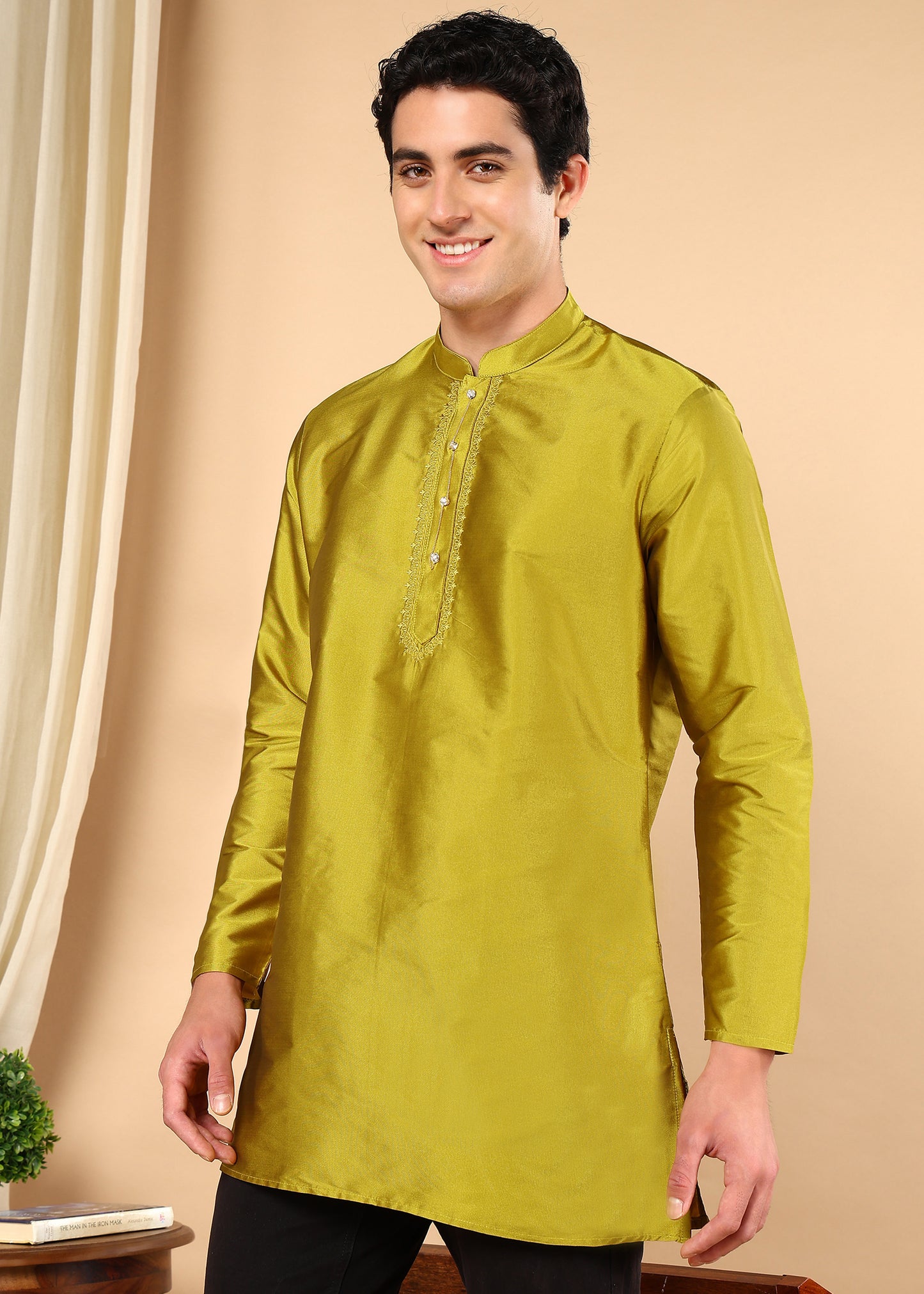 Tattva Short Solid Casual Kurta