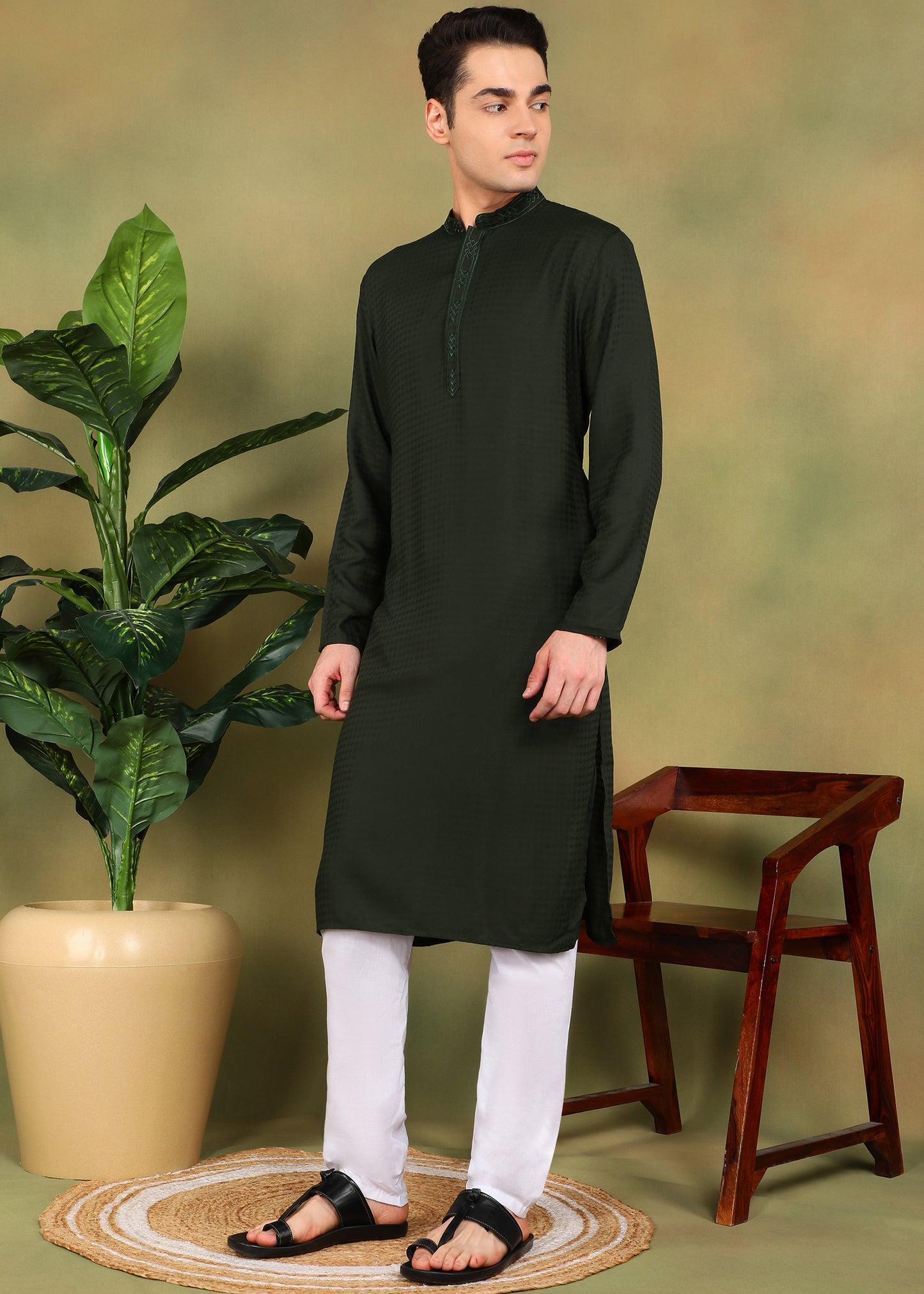 Tattva Men Geometric Kurta Pyjama Set