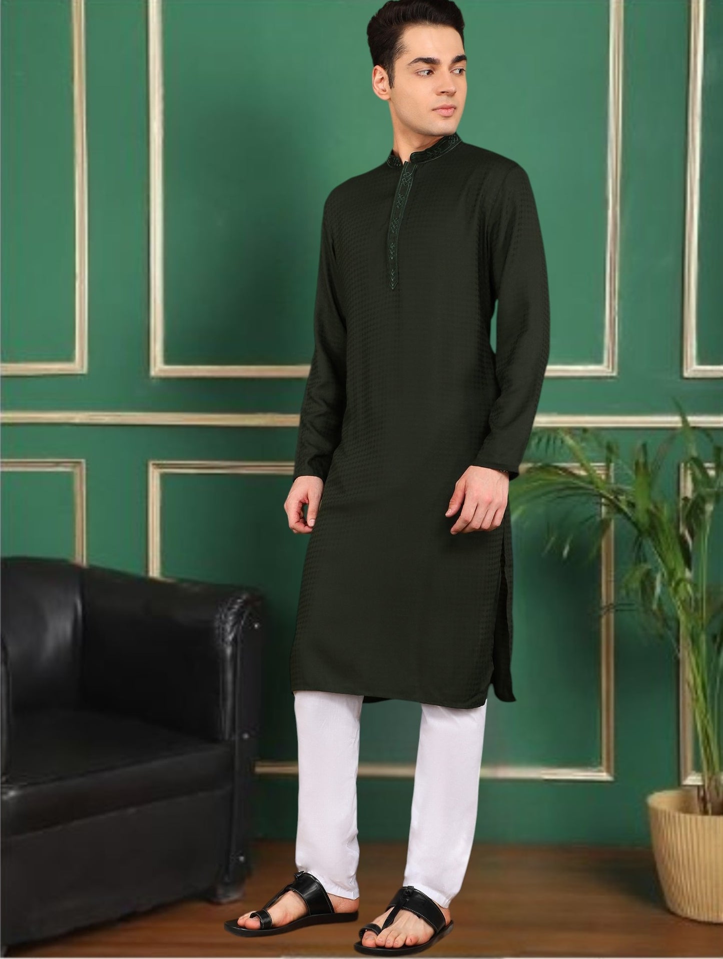 Tattva Men Geometric Kurta Pyjama Set
