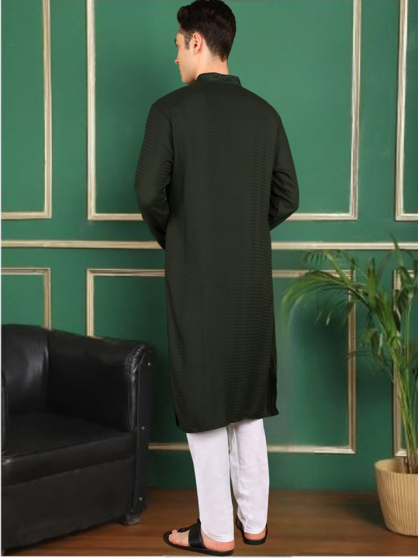 Tattva Men Geometric Kurta Pyjama Set