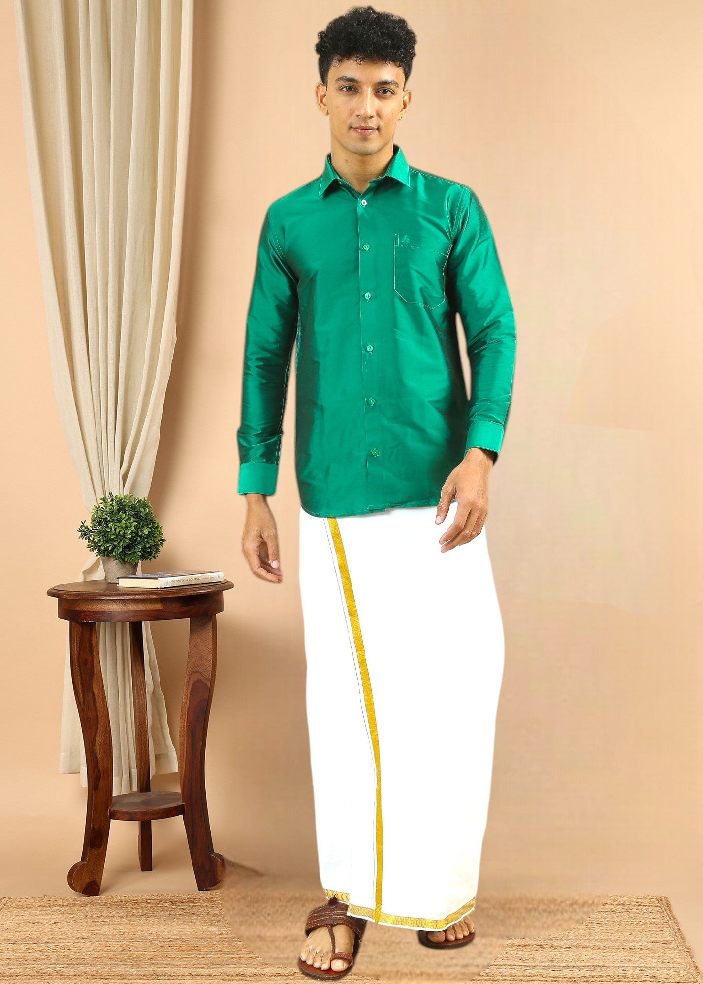 Tattva Men Classic Slim Fit Opaque Solid Casual Shirt