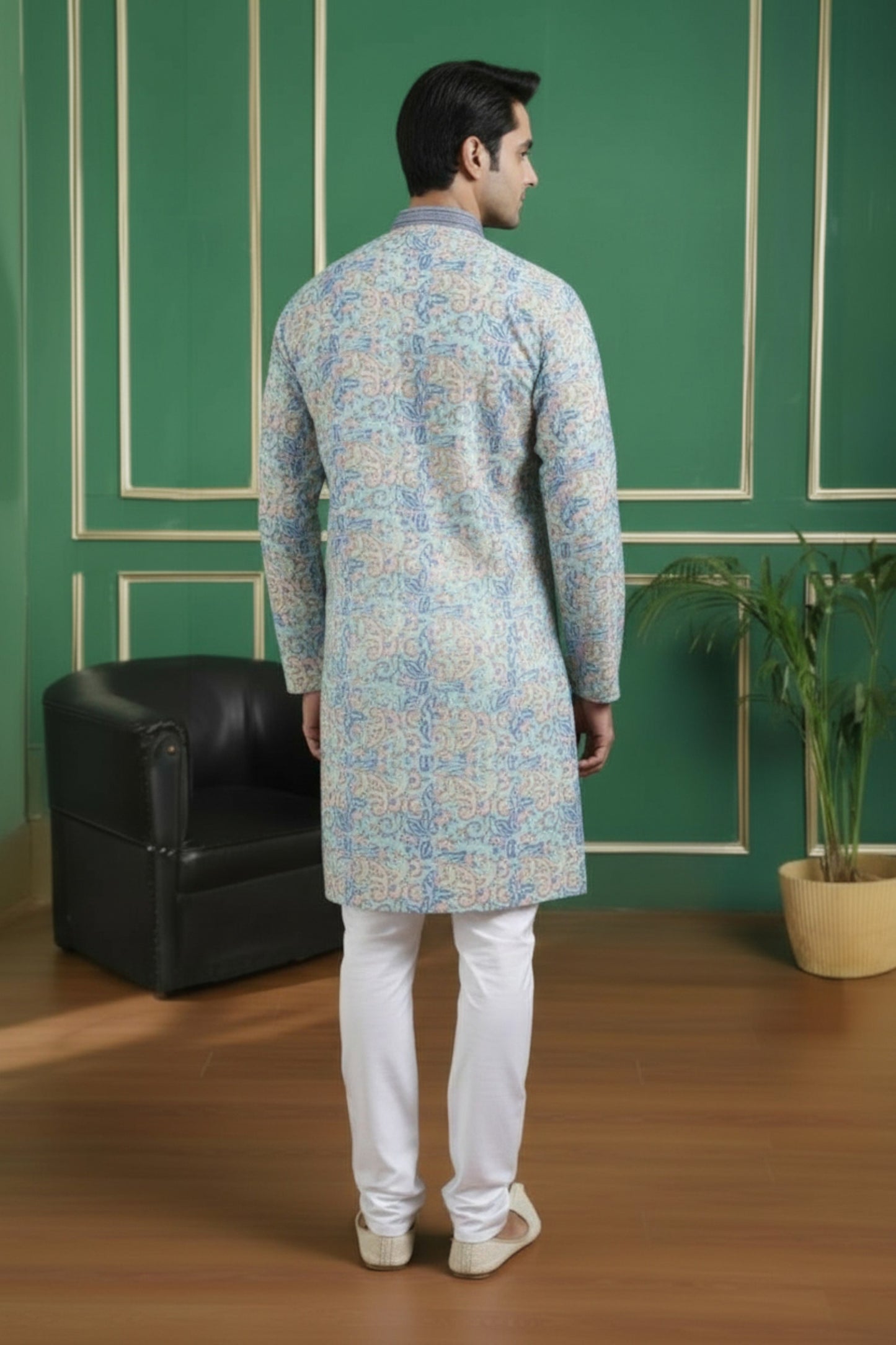 Tattva Men Applique Threadwork Short Kurta