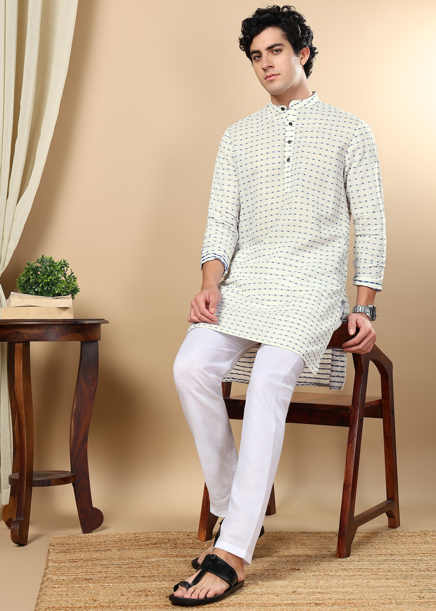 Tattva Men Thread Work Kurta