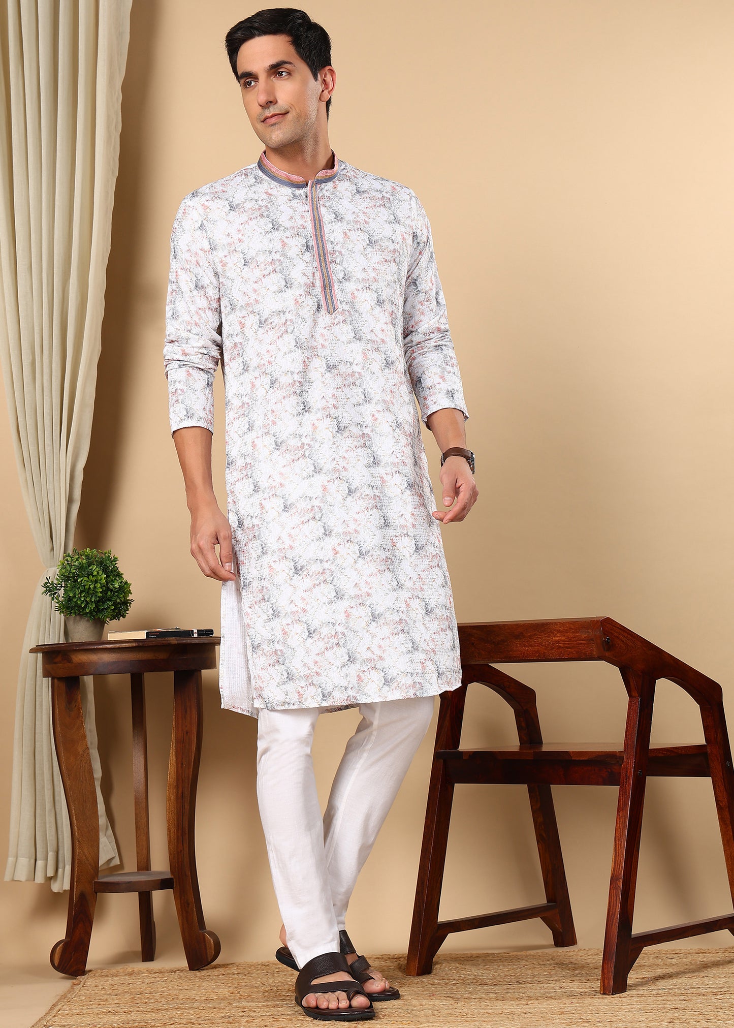 Tattva Men's Embroidered Thread Work Sequined Kurta