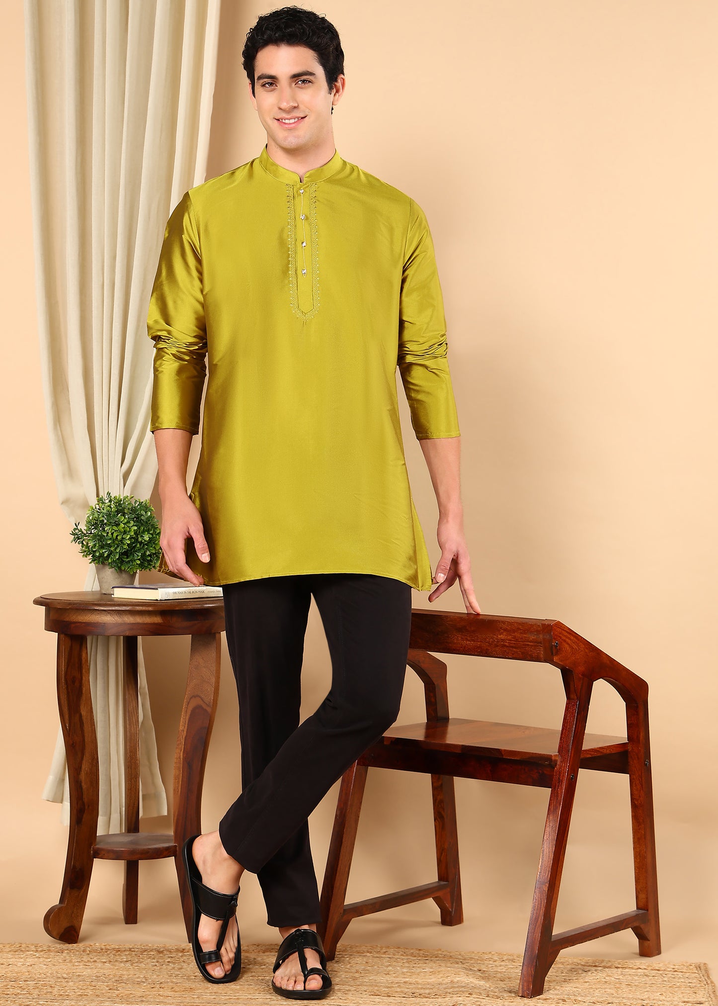 Tattva Short Solid Casual Kurta