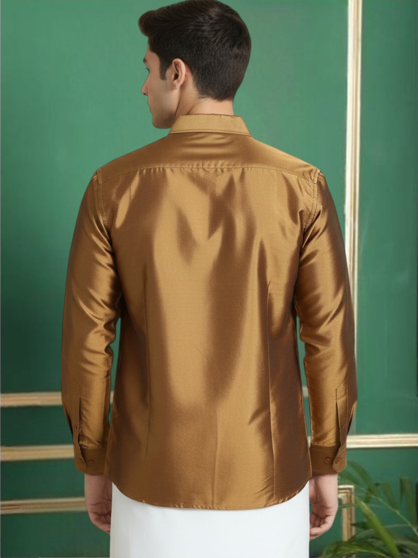 Tattva Men Solid Cut Away Collar Casual Shirt