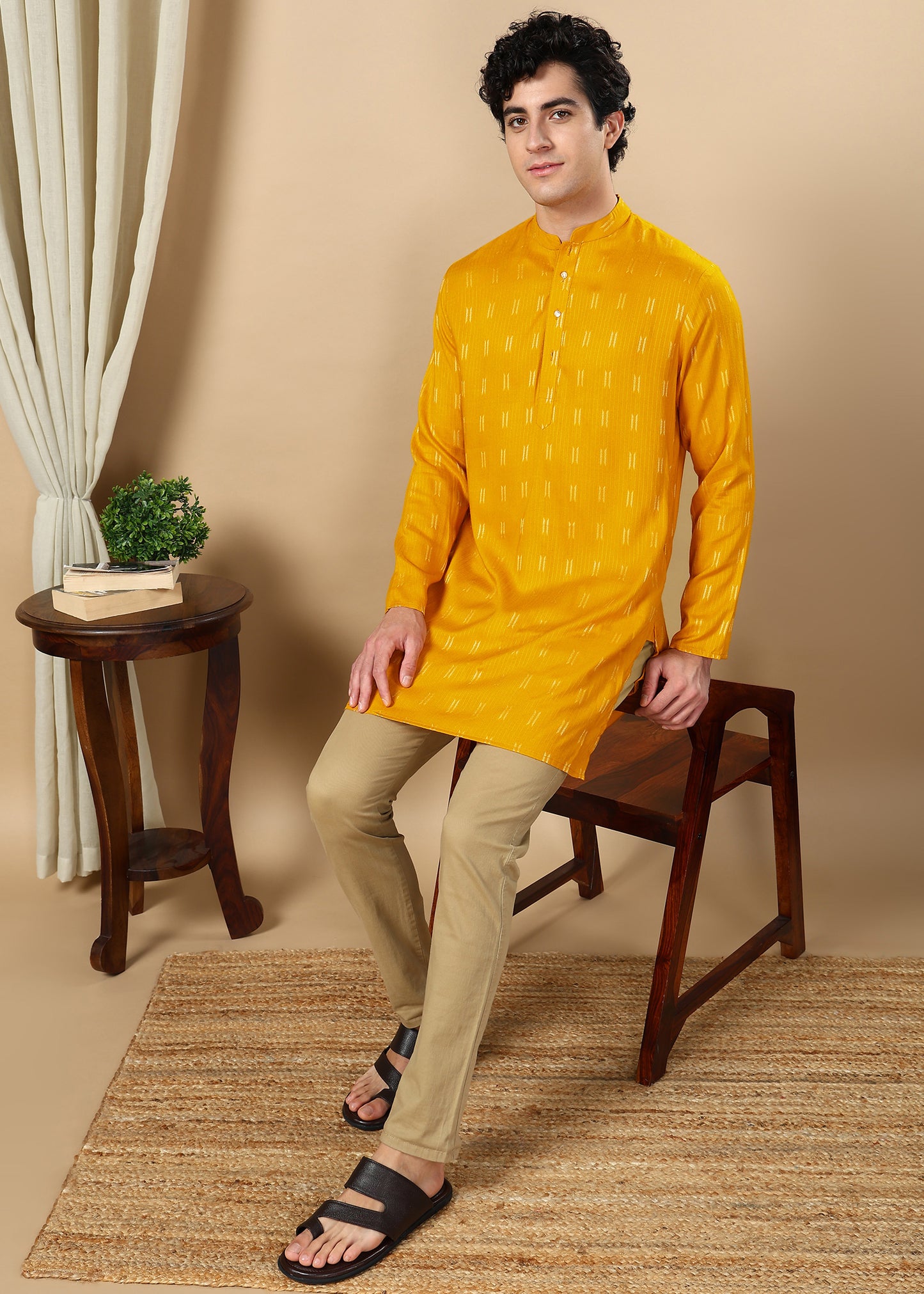 Tattva Men Thread Work Kurta