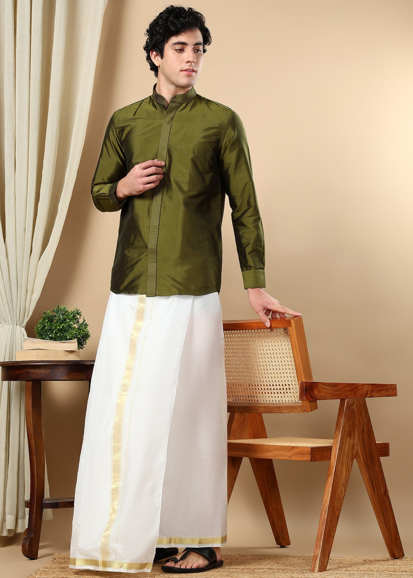 Tattva Men Olive Solid Shirt