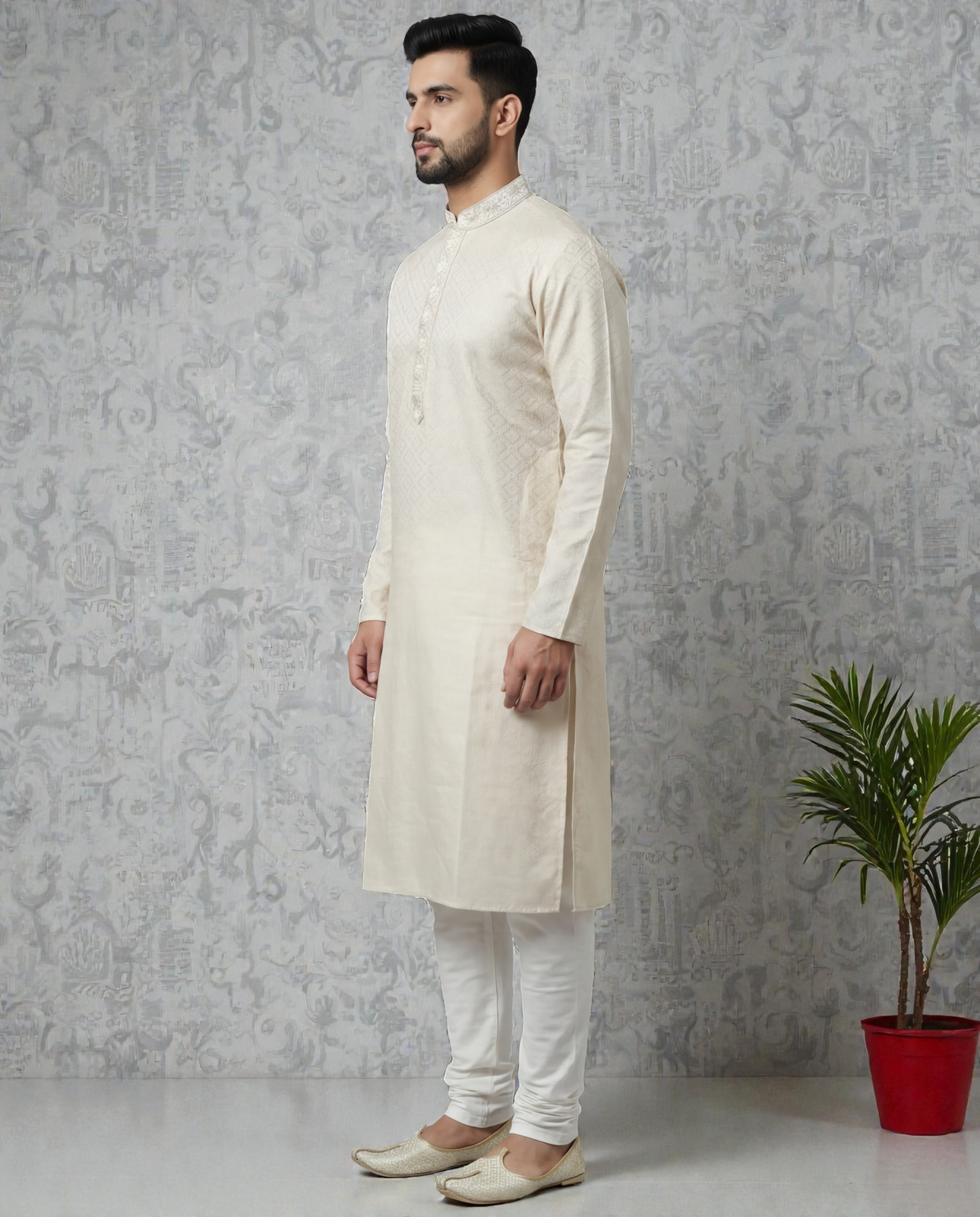 Tattva Men Regular Sequinned Kurta with Pyjamas